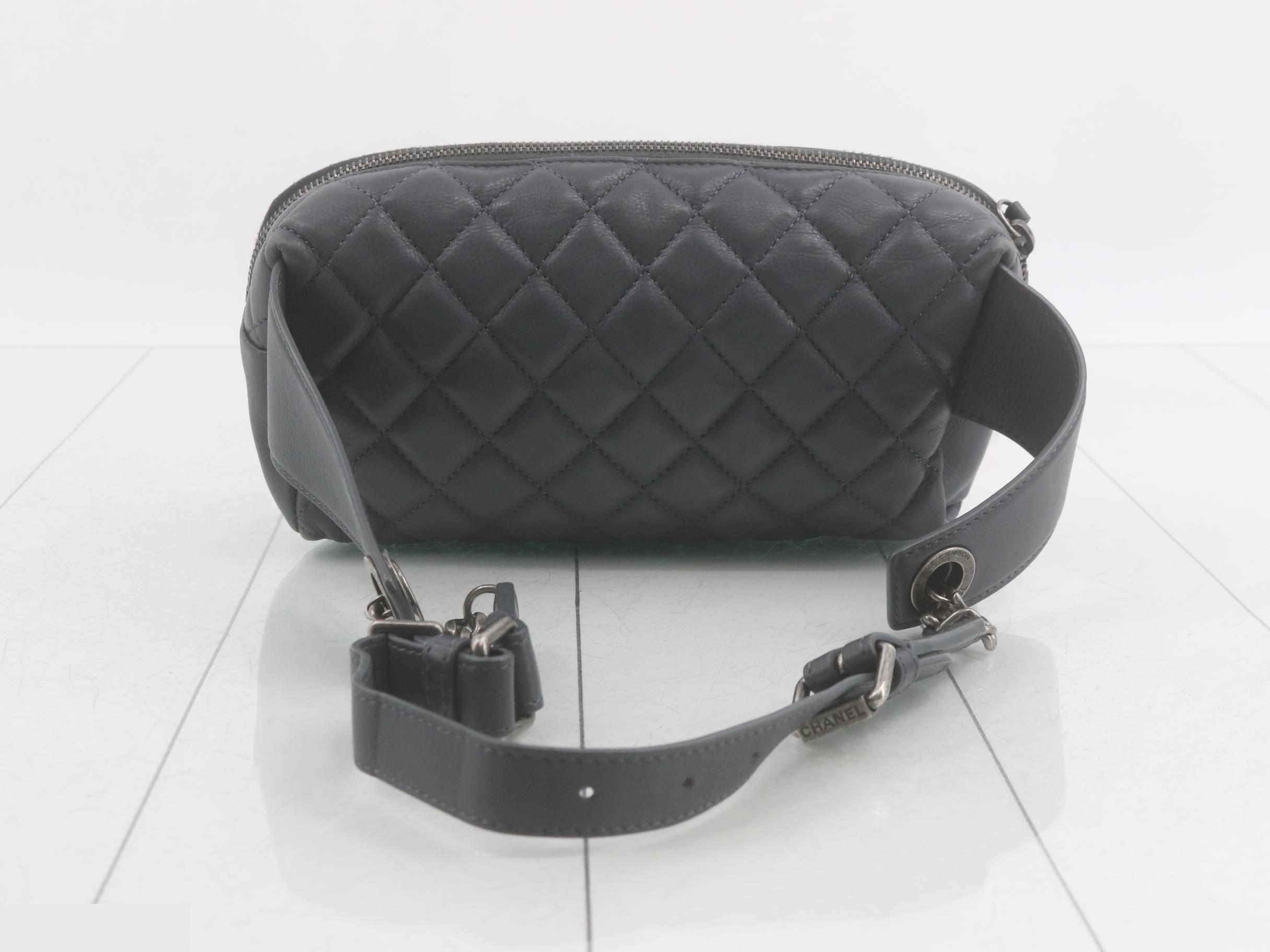 Matelassé waist bag — view 2