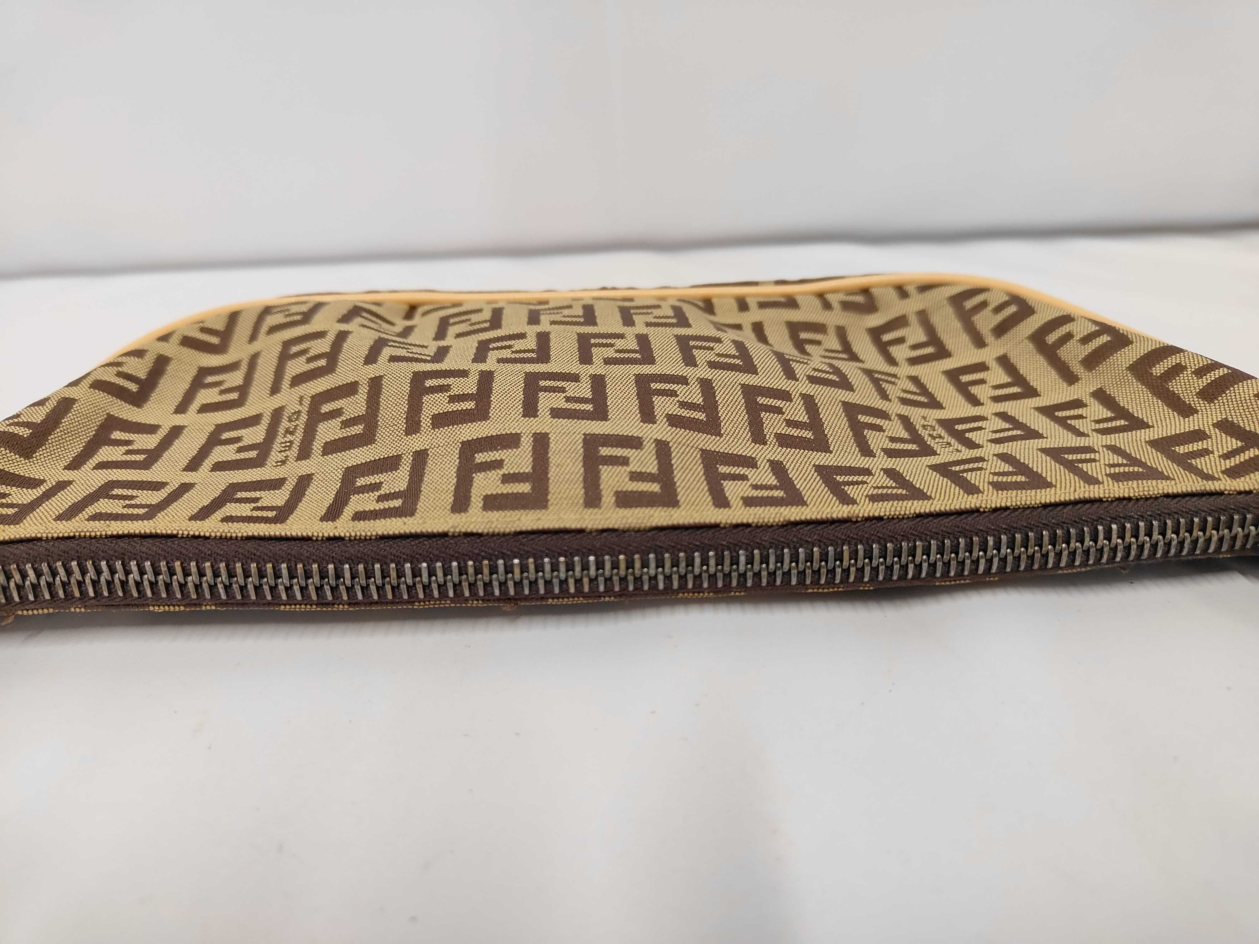Zucchino Shoulder Bag — view 11
