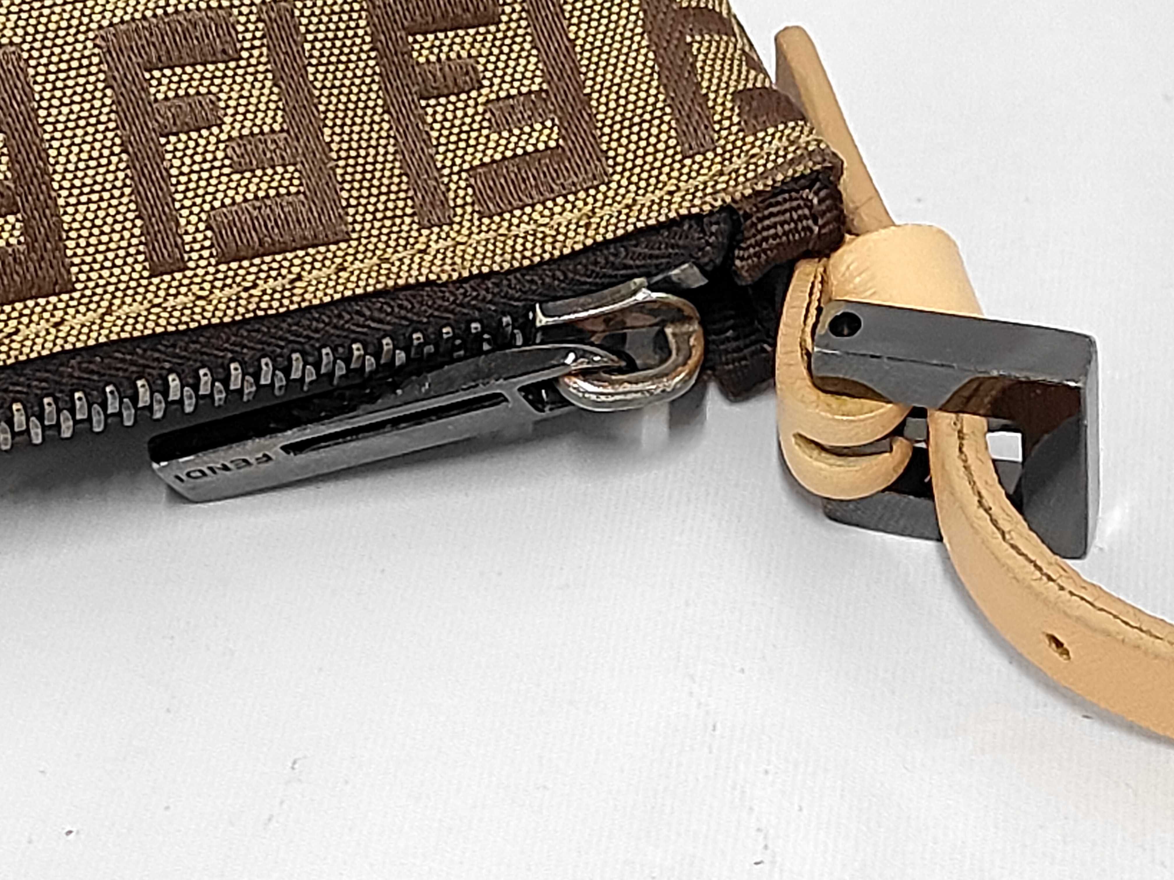 Zucchino Shoulder Bag — view 7