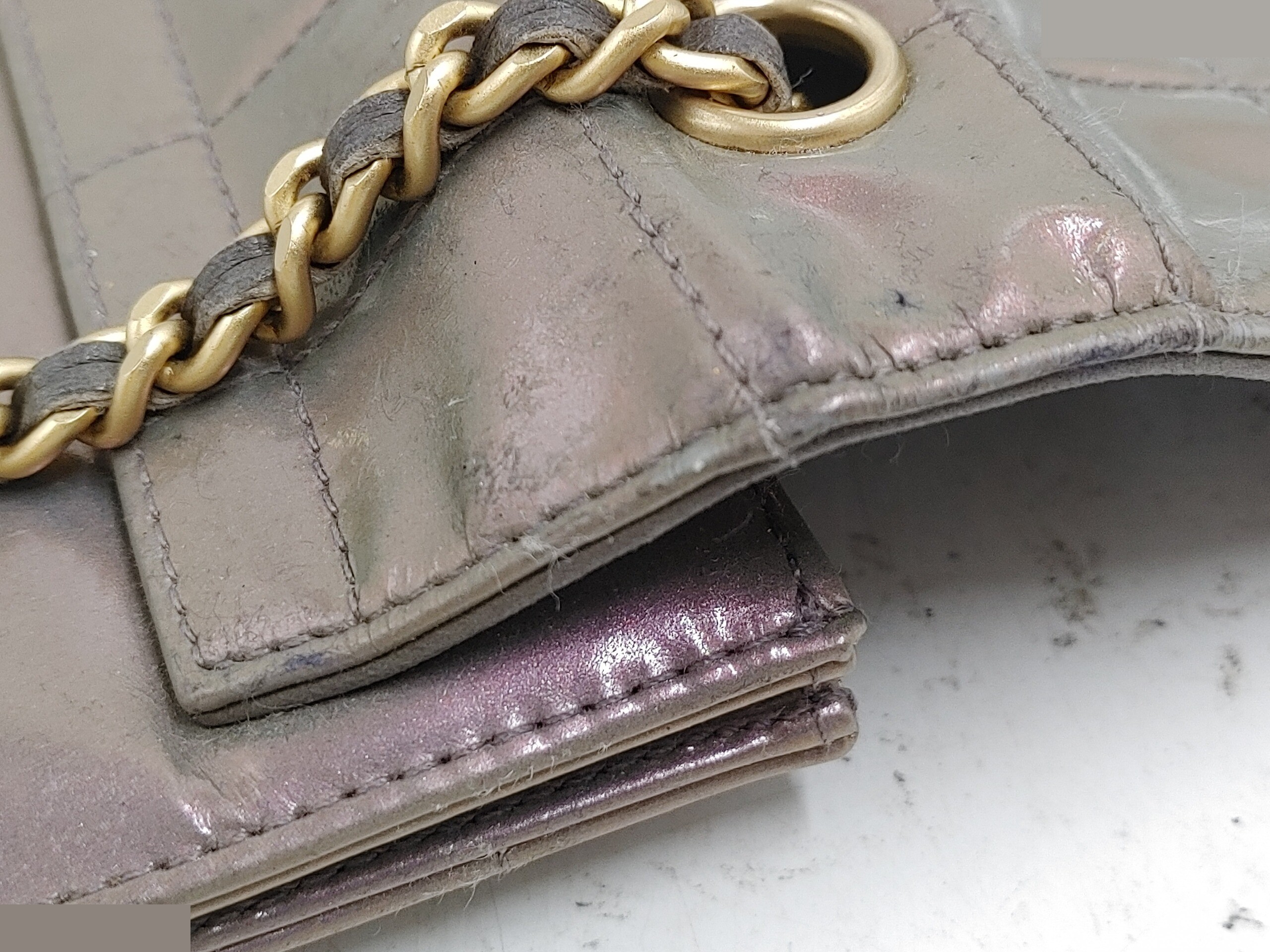 Chocolate bar chain handbag with sticker, item number 5803068, patent leather. — view 6