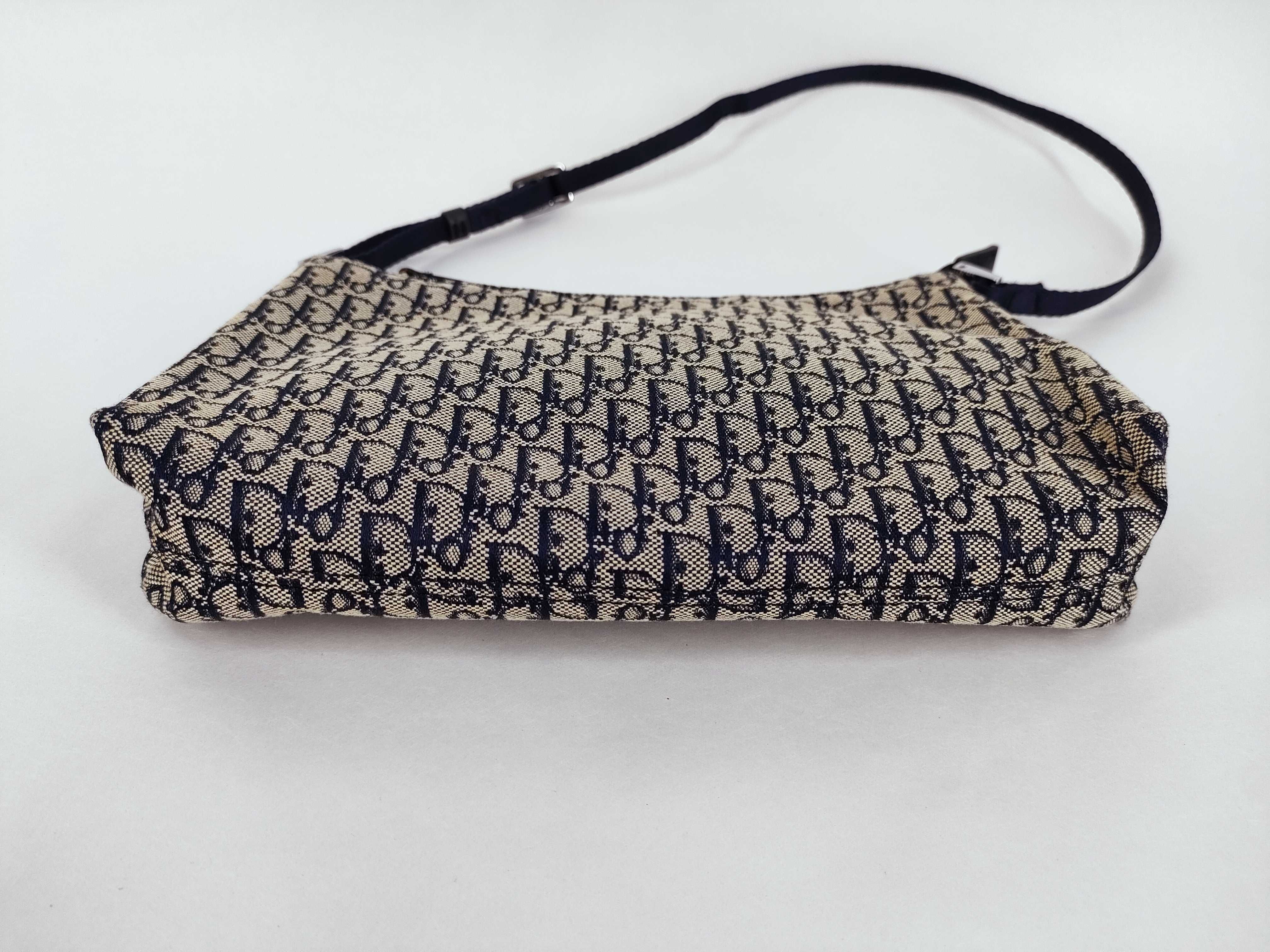 Trotter Shoulder Bag, Navy — view 7