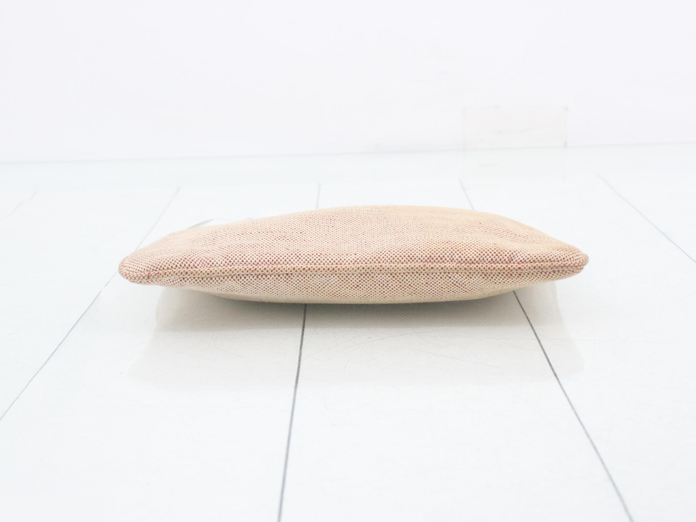 Canvas pouch — view 3