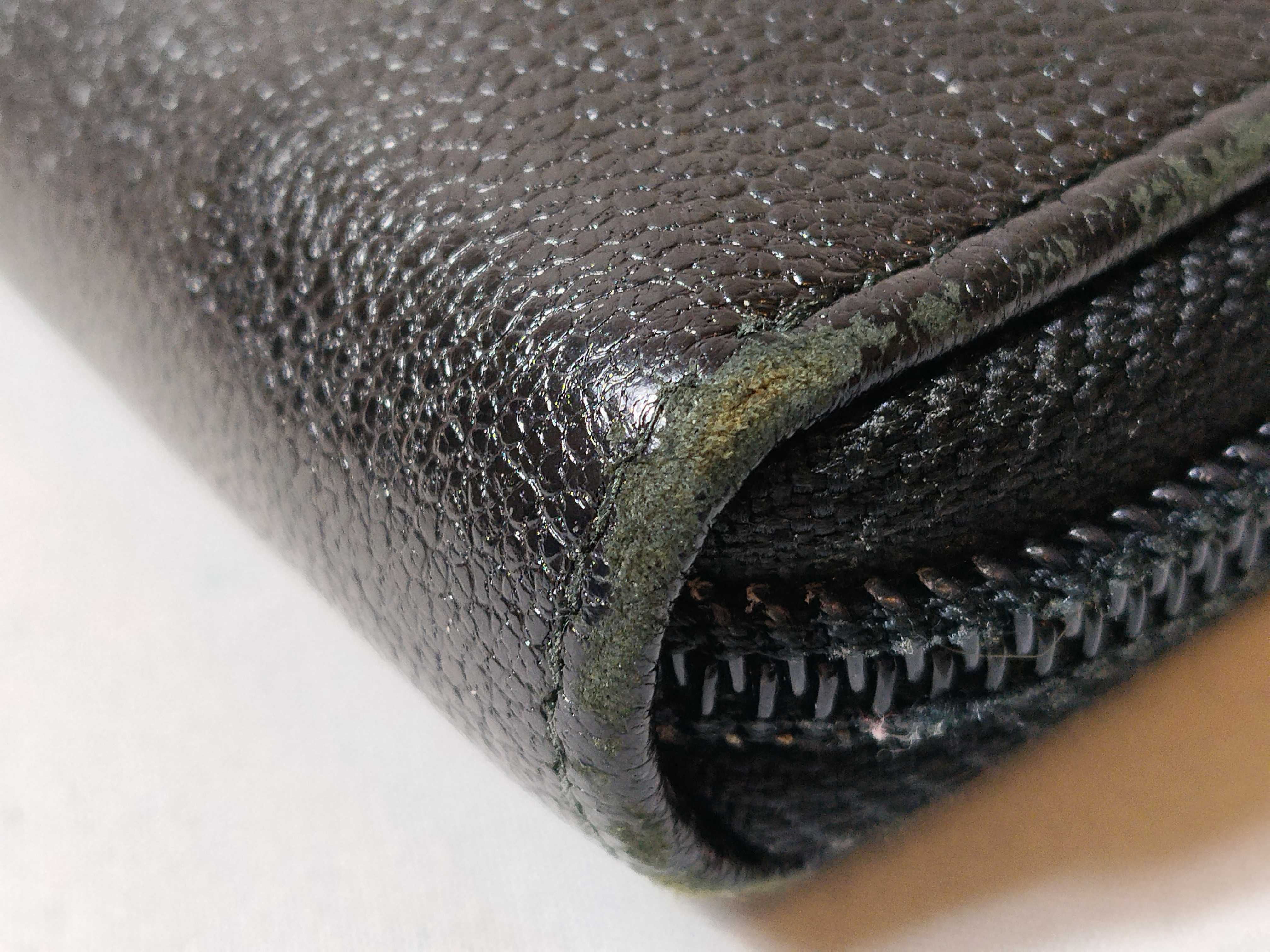 Coco Button/Caviar Skin/Round Zip/Long Wallet — view 4
