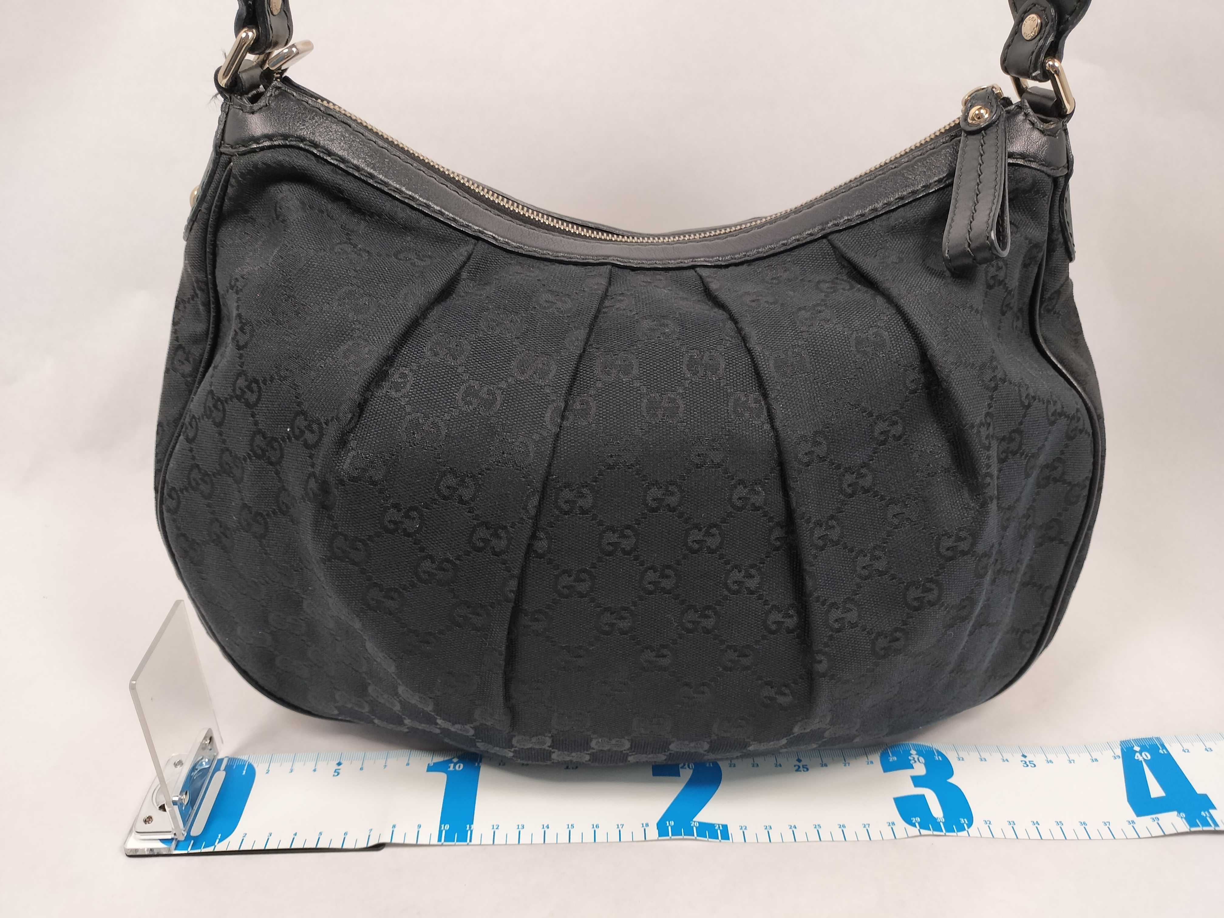 GG Canvas Gucci Handbag Shoulder Bag — view 2