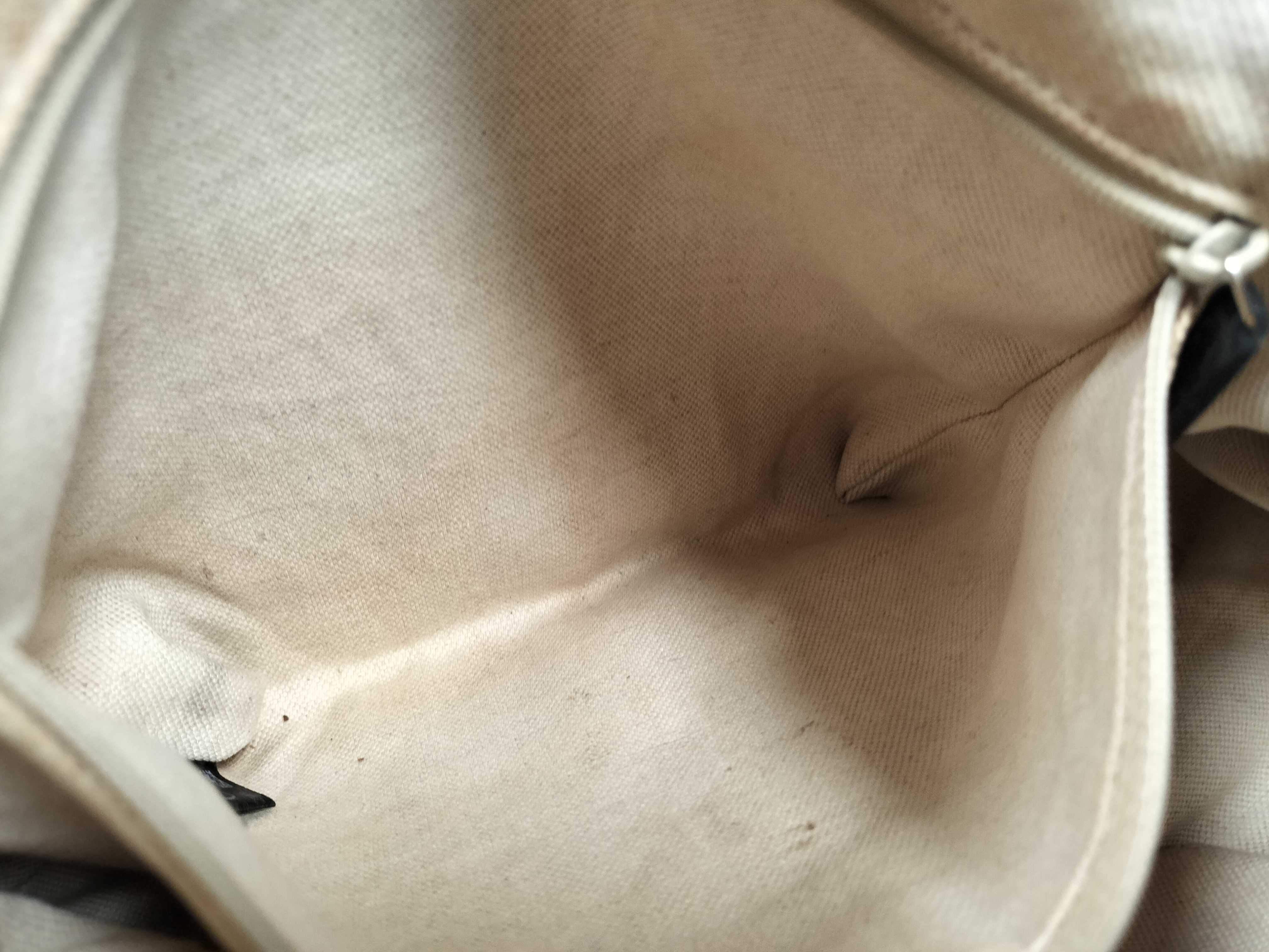 GG Canvas Gucci Handbag Shoulder Bag — view 12