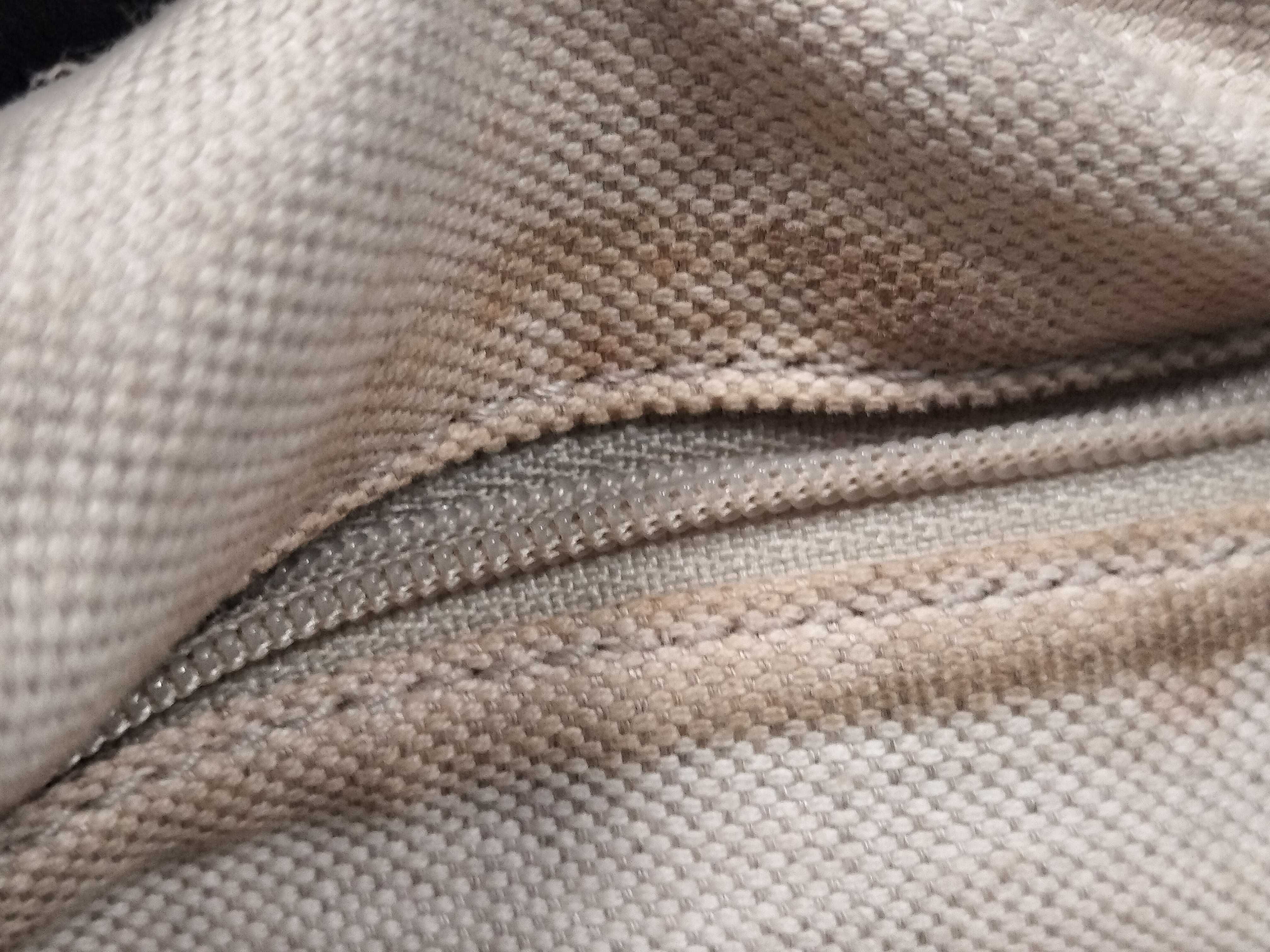 GG Canvas Gucci Handbag Shoulder Bag — view 14