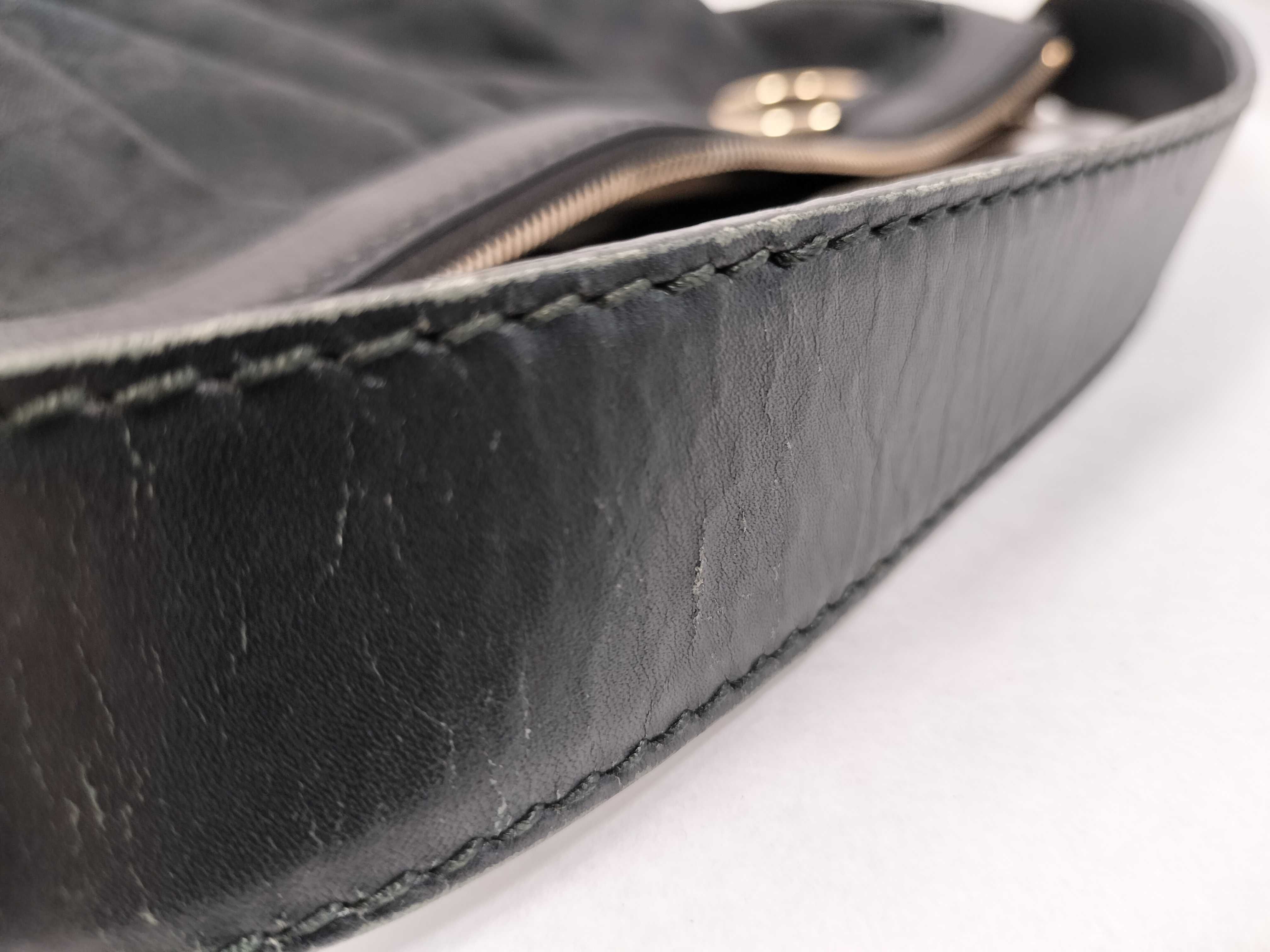 GG Canvas Gucci Handbag Shoulder Bag — view 4