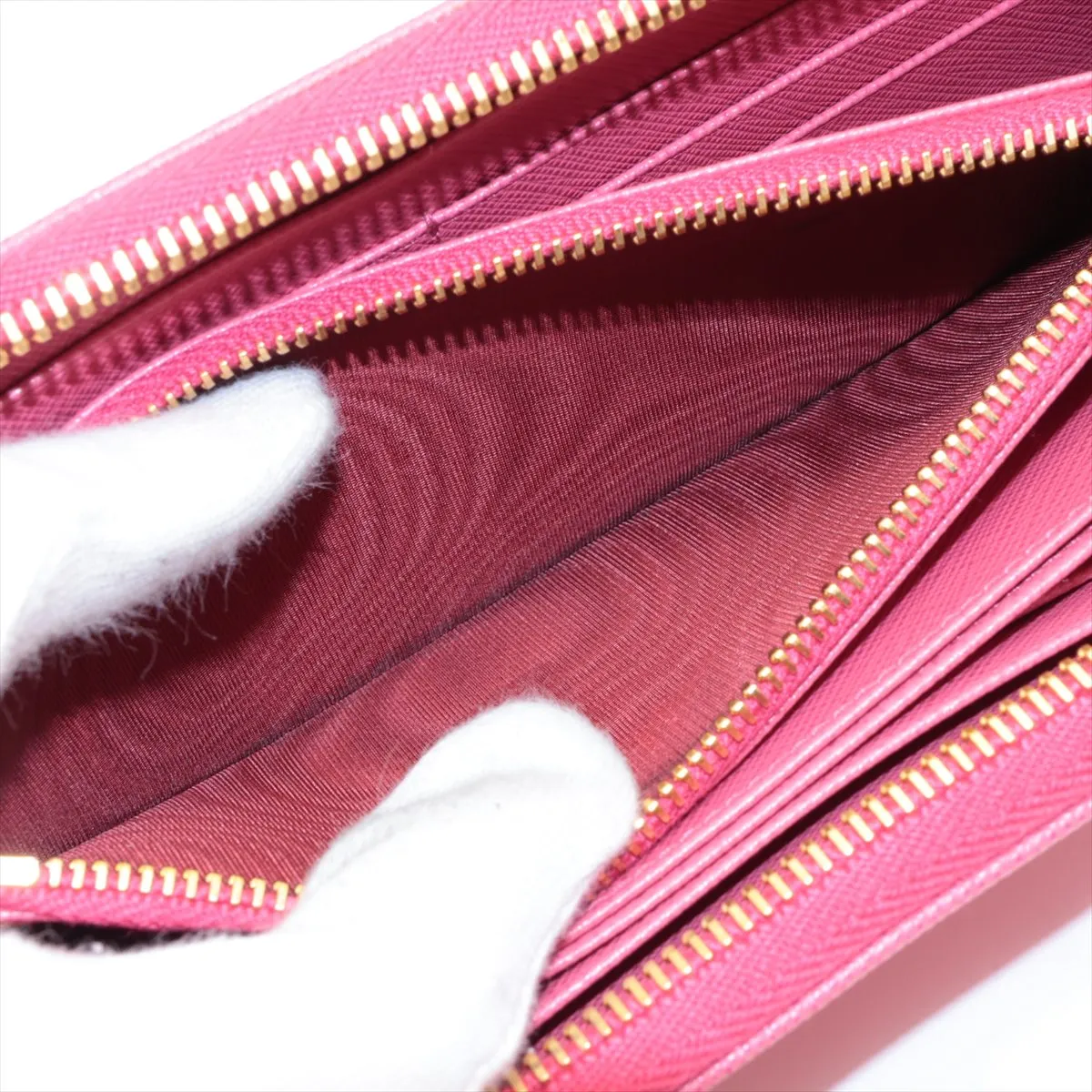 Saffiano Metal 1ML506 Leather Round Zip Wallet Pink — view 10
