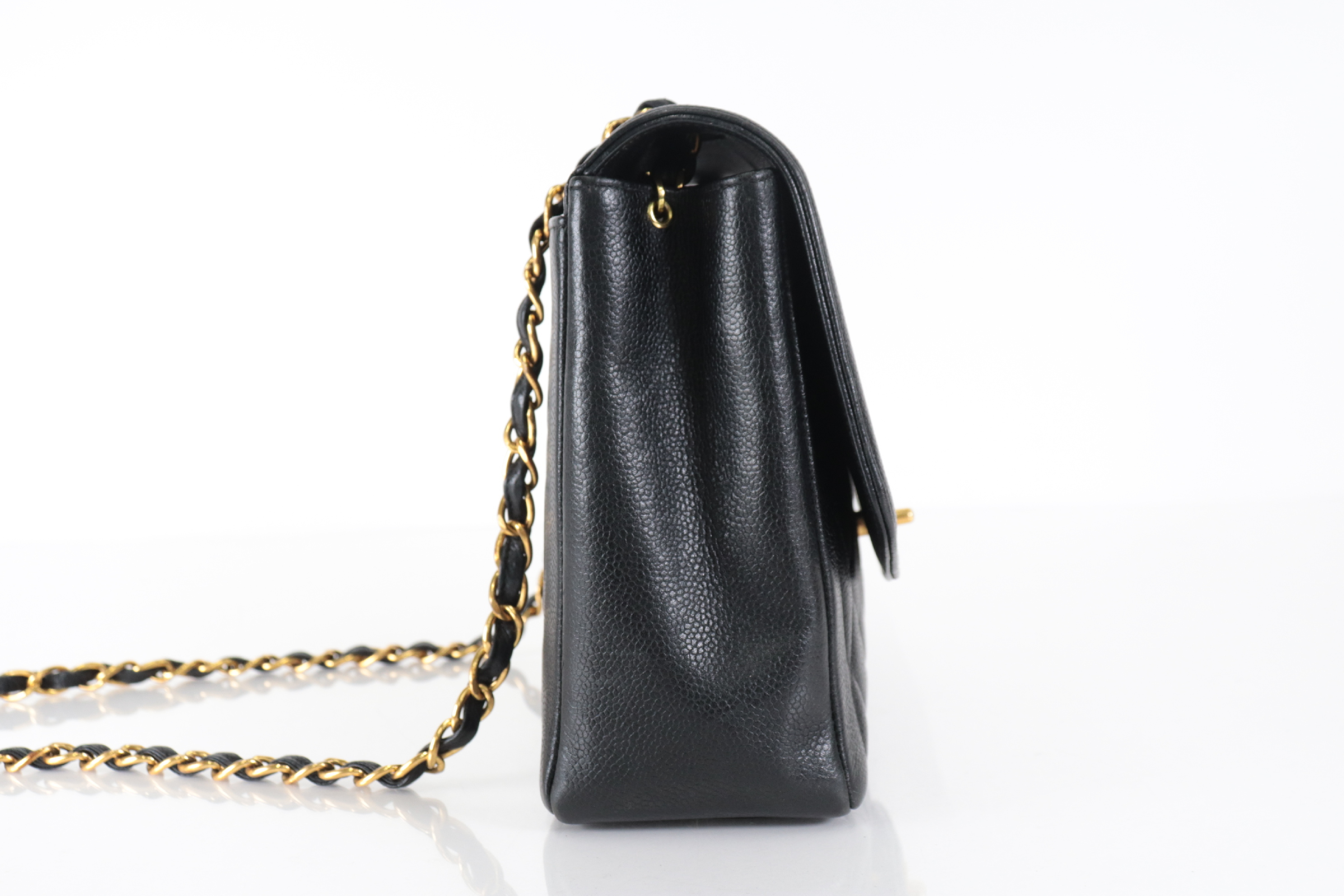 Diana 30 Caviar Chain Shoulder Bag (Serial No. 4) — view 4