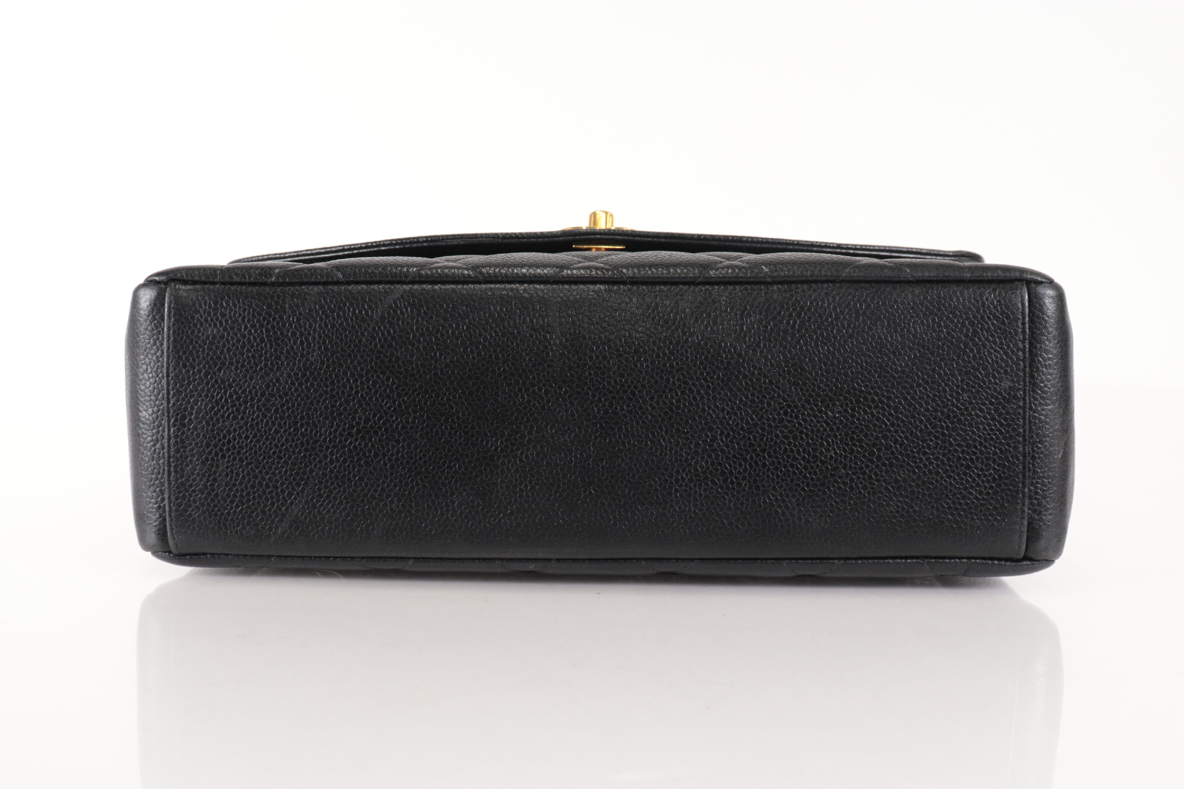 Diana 30 Caviar Chain Shoulder Bag (Serial No. 4) — view 7