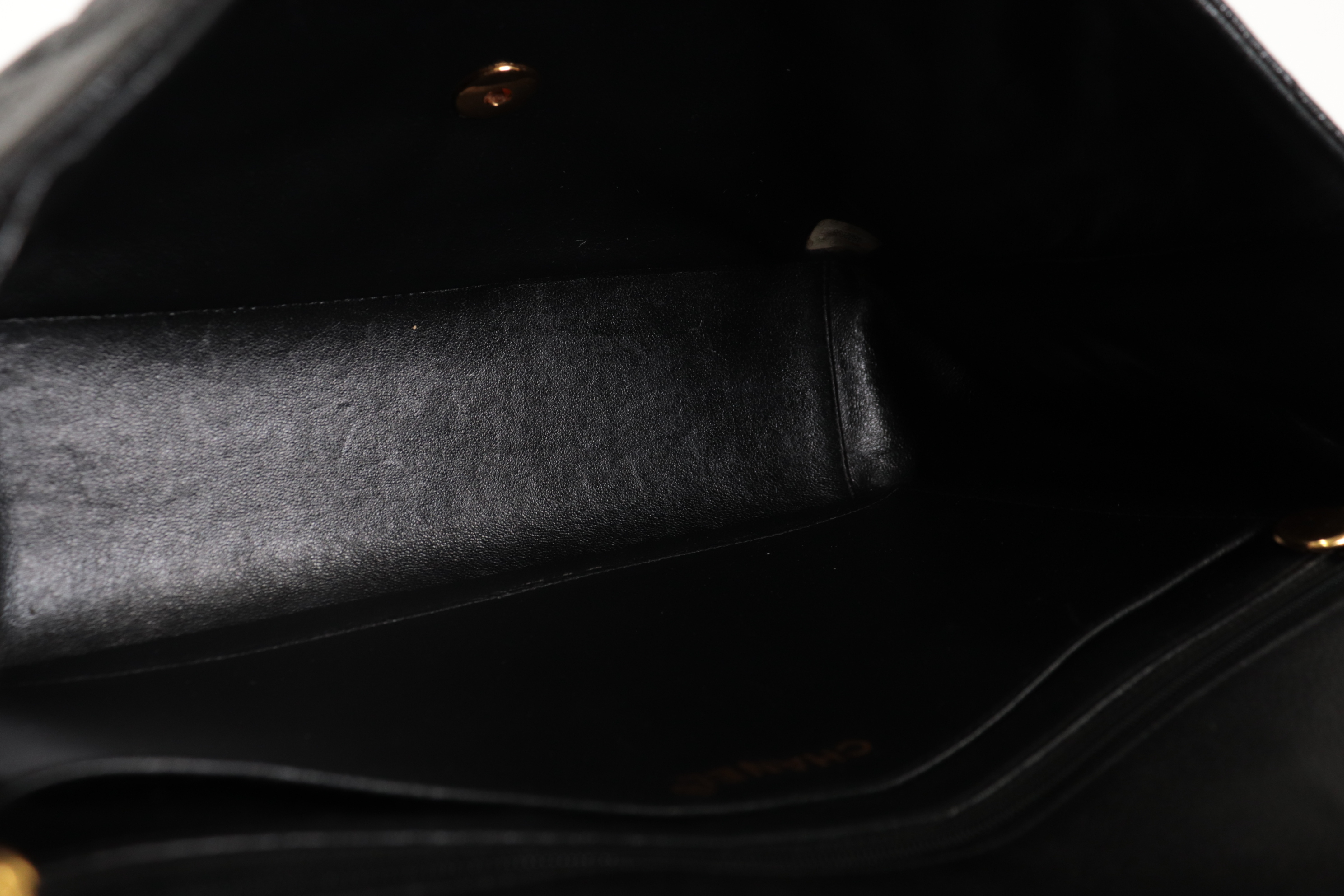 Diana 30 Caviar Chain Shoulder Bag (Serial No. 4) — view 9