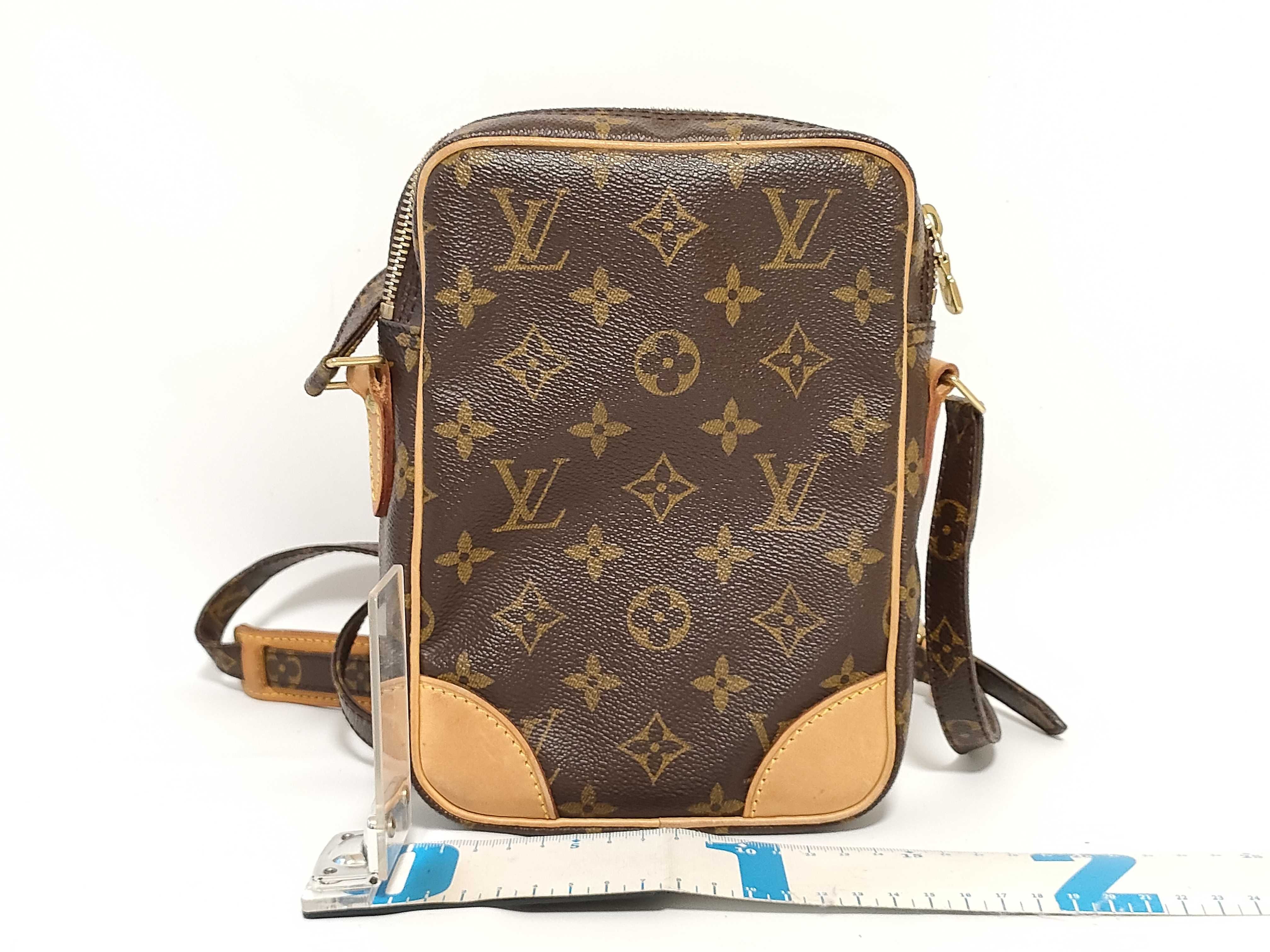 Monogram Vuitton Danube M45267 Shoulder Bag Monogram Shoulder Bag — view 2