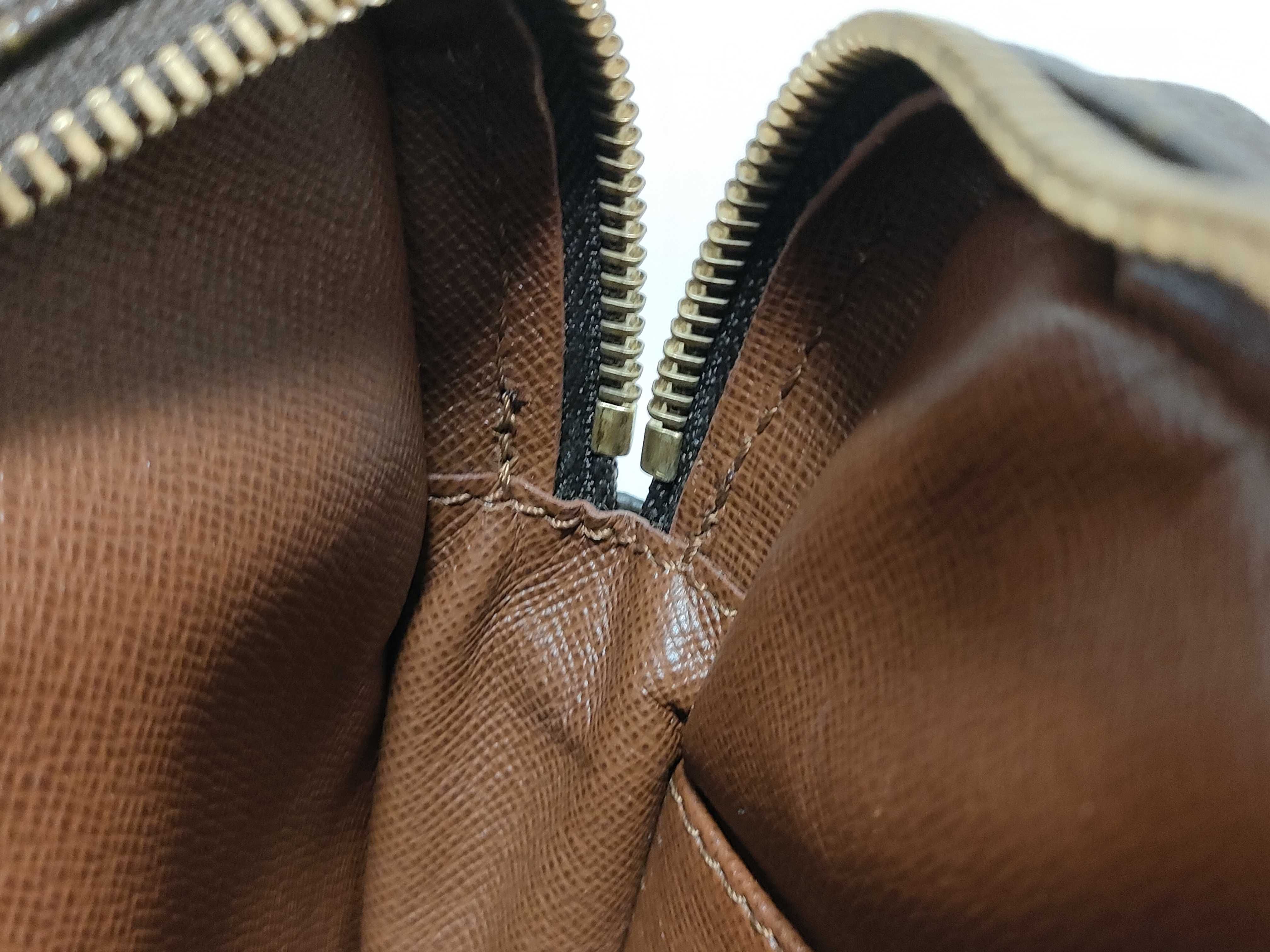 Monogram Vuitton Danube M45267 Shoulder Bag Monogram Shoulder Bag — view 9