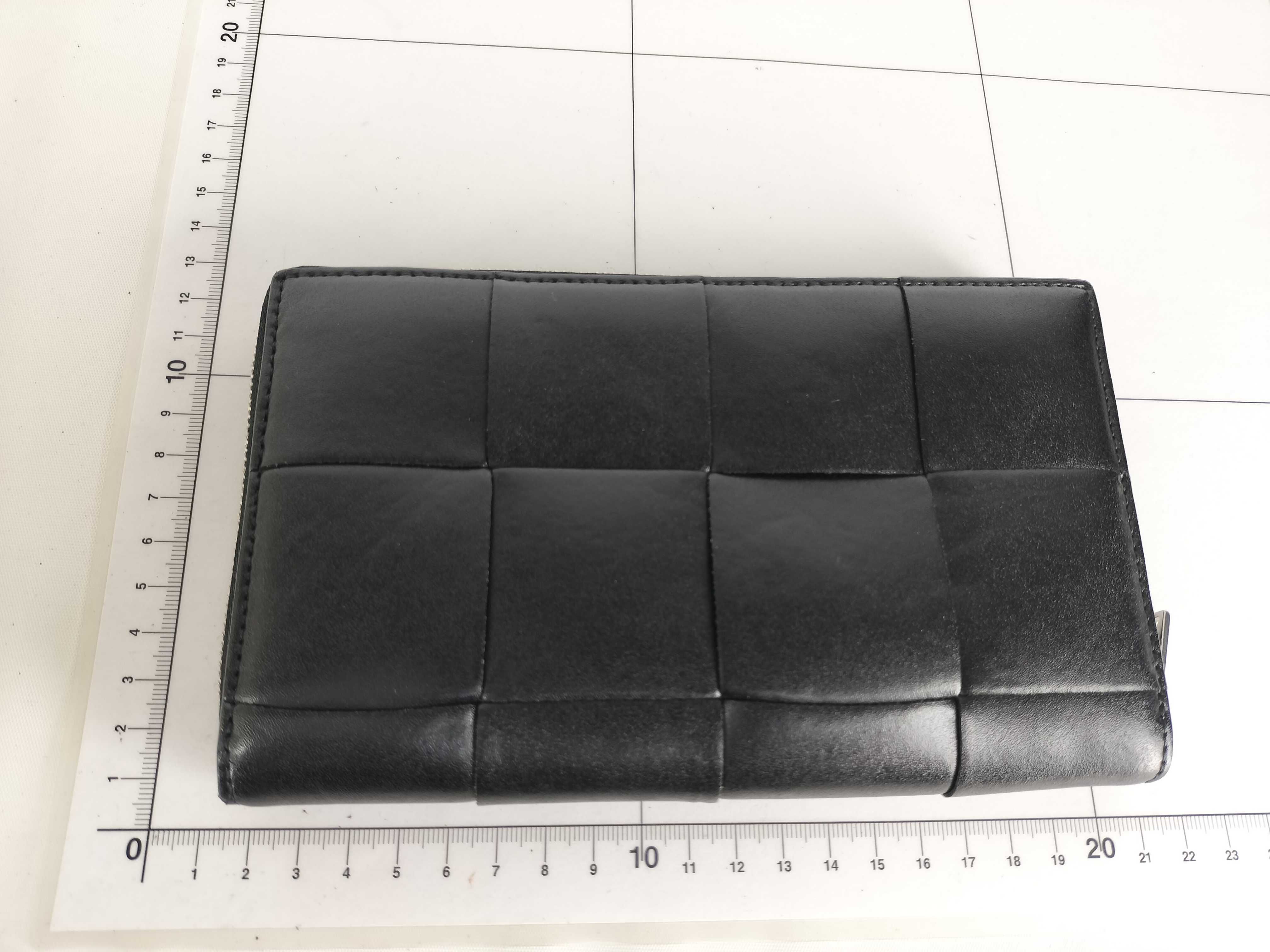 Maxi Intrecciato Cassette Zip Around Wallet — view 11