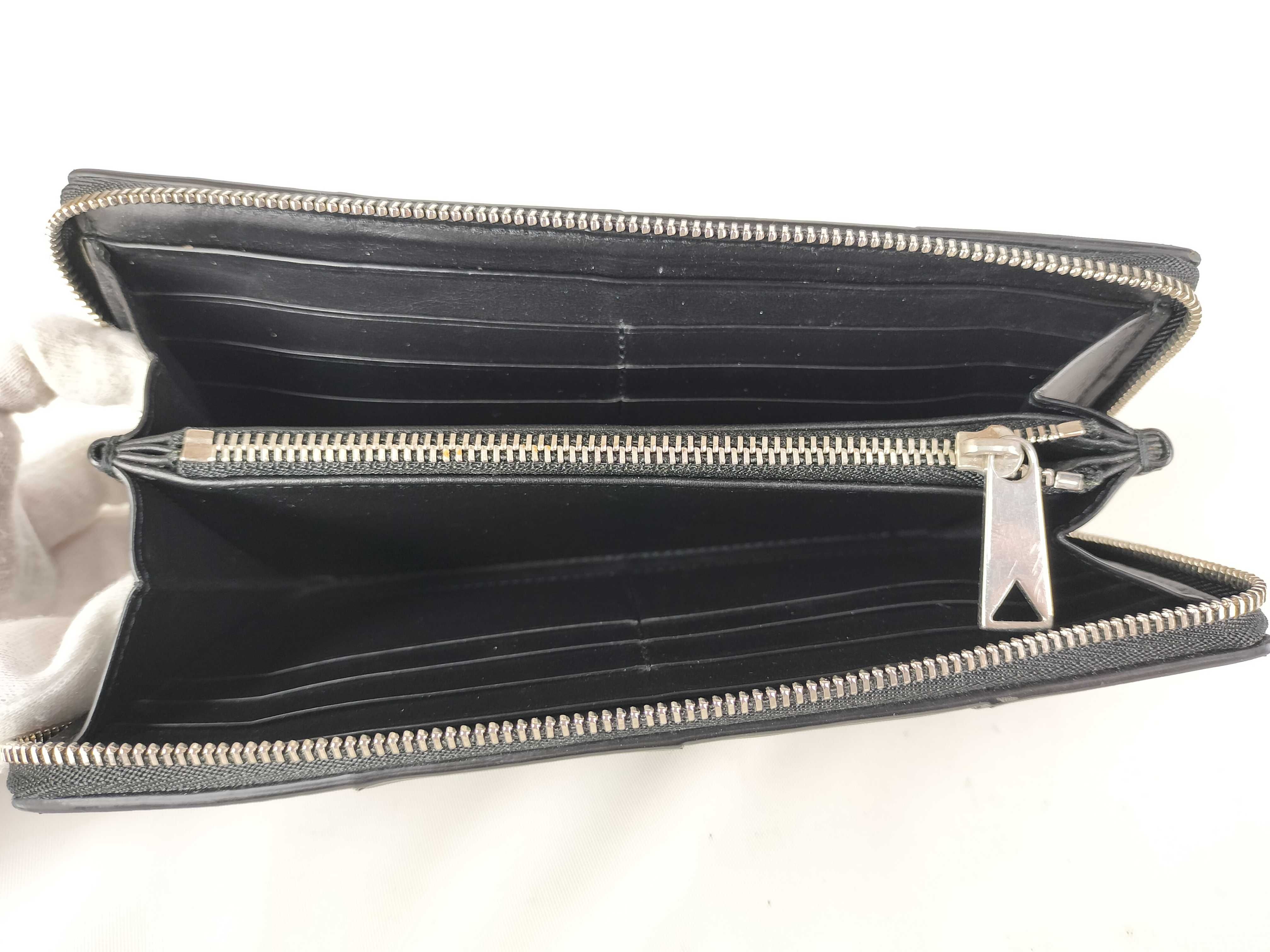 Maxi Intrecciato Cassette Zip Around Wallet — view 7