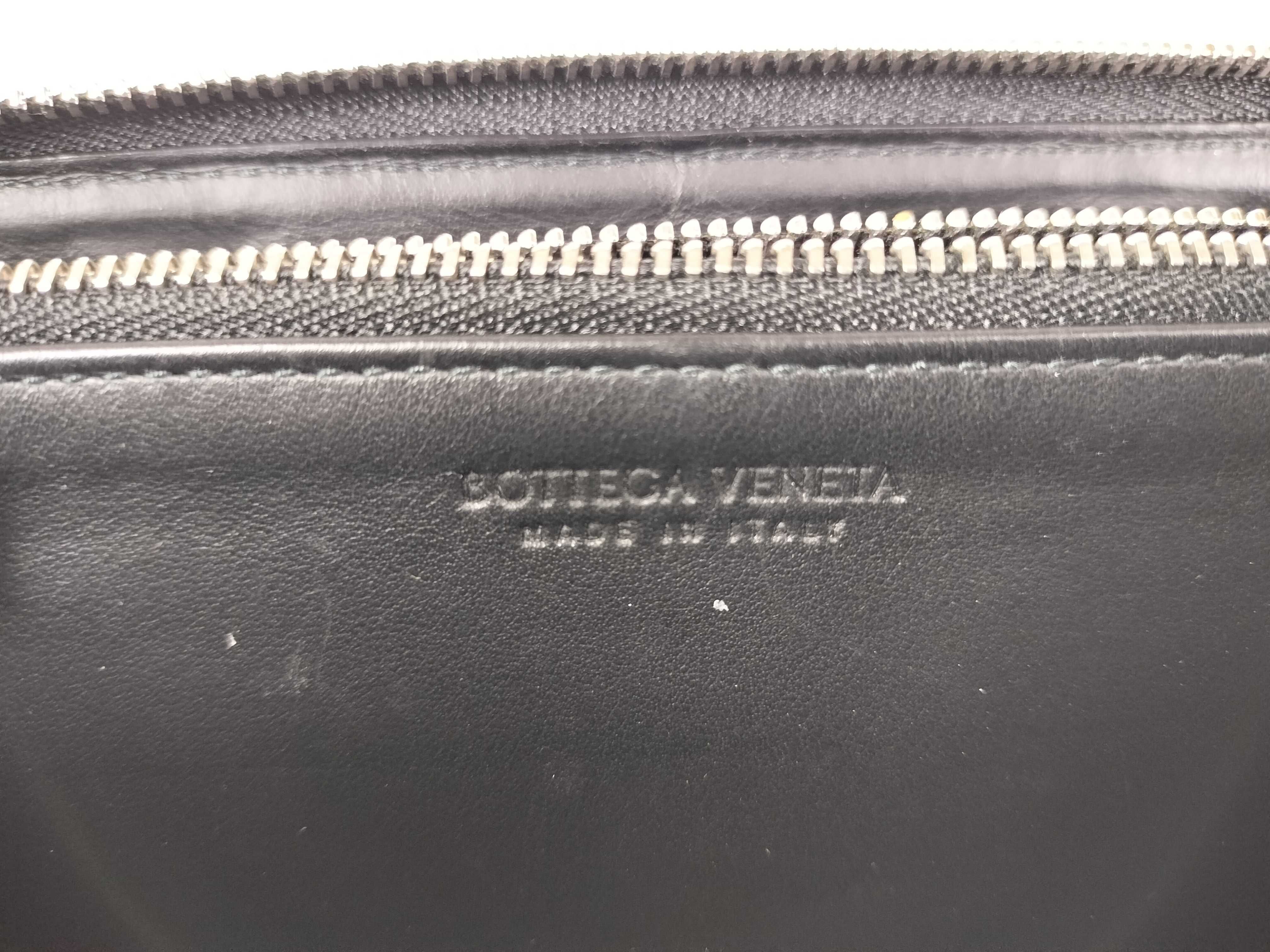 Maxi Intrecciato Cassette Zip Around Wallet — view 9
