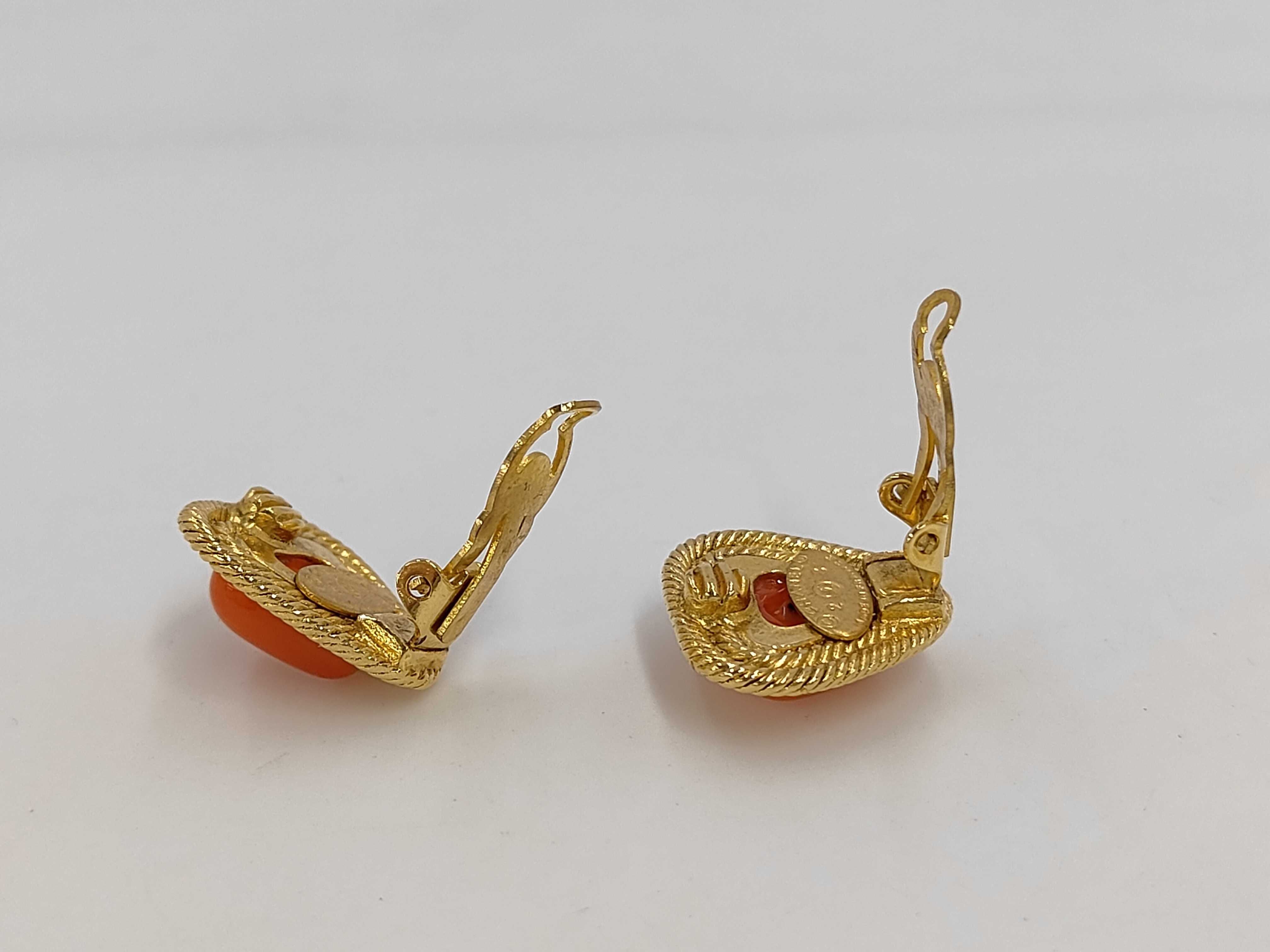 23-stamp Triangle Stone Earrings — view 4