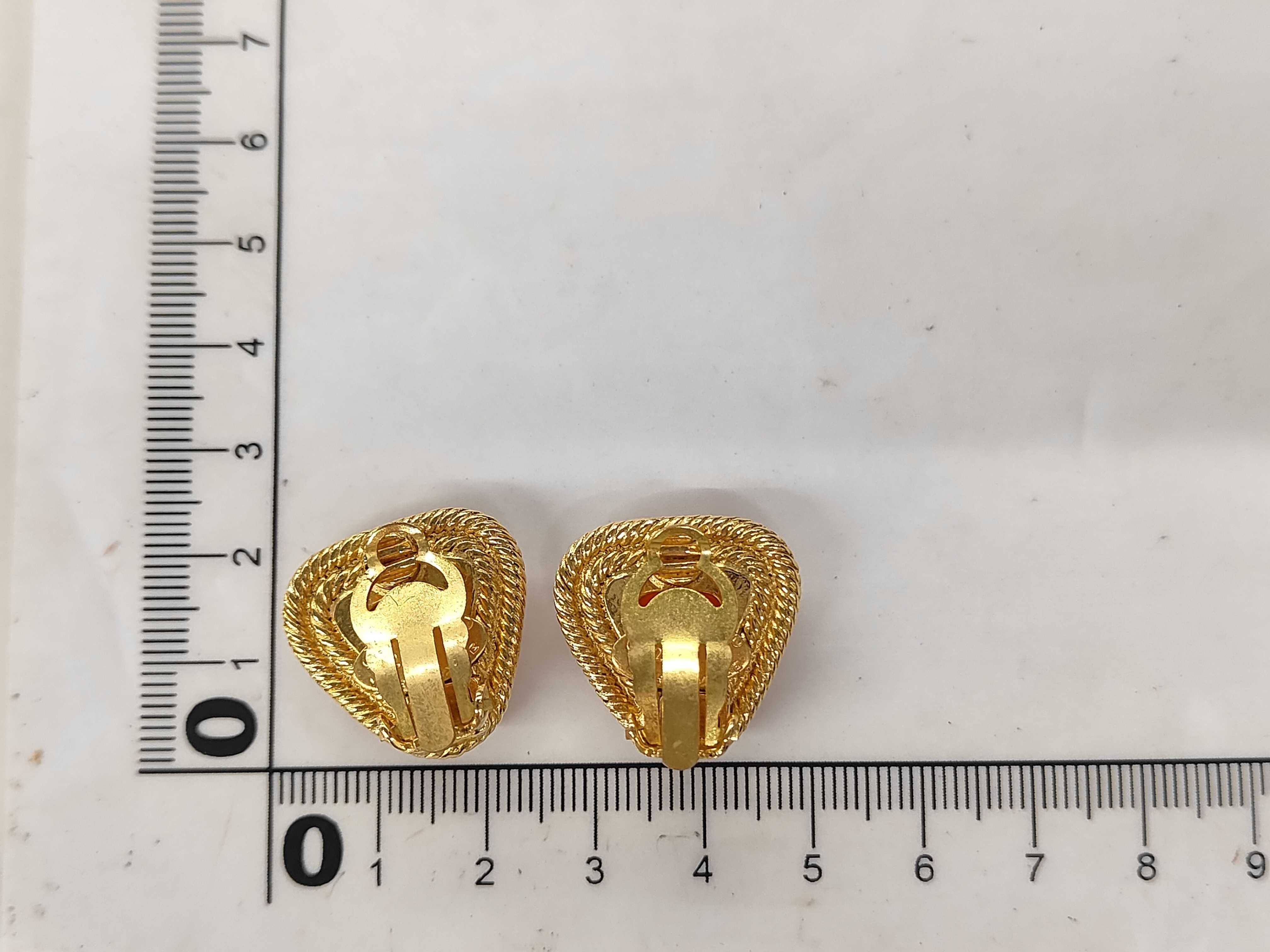 23-stamp Triangle Stone Earrings — view 6