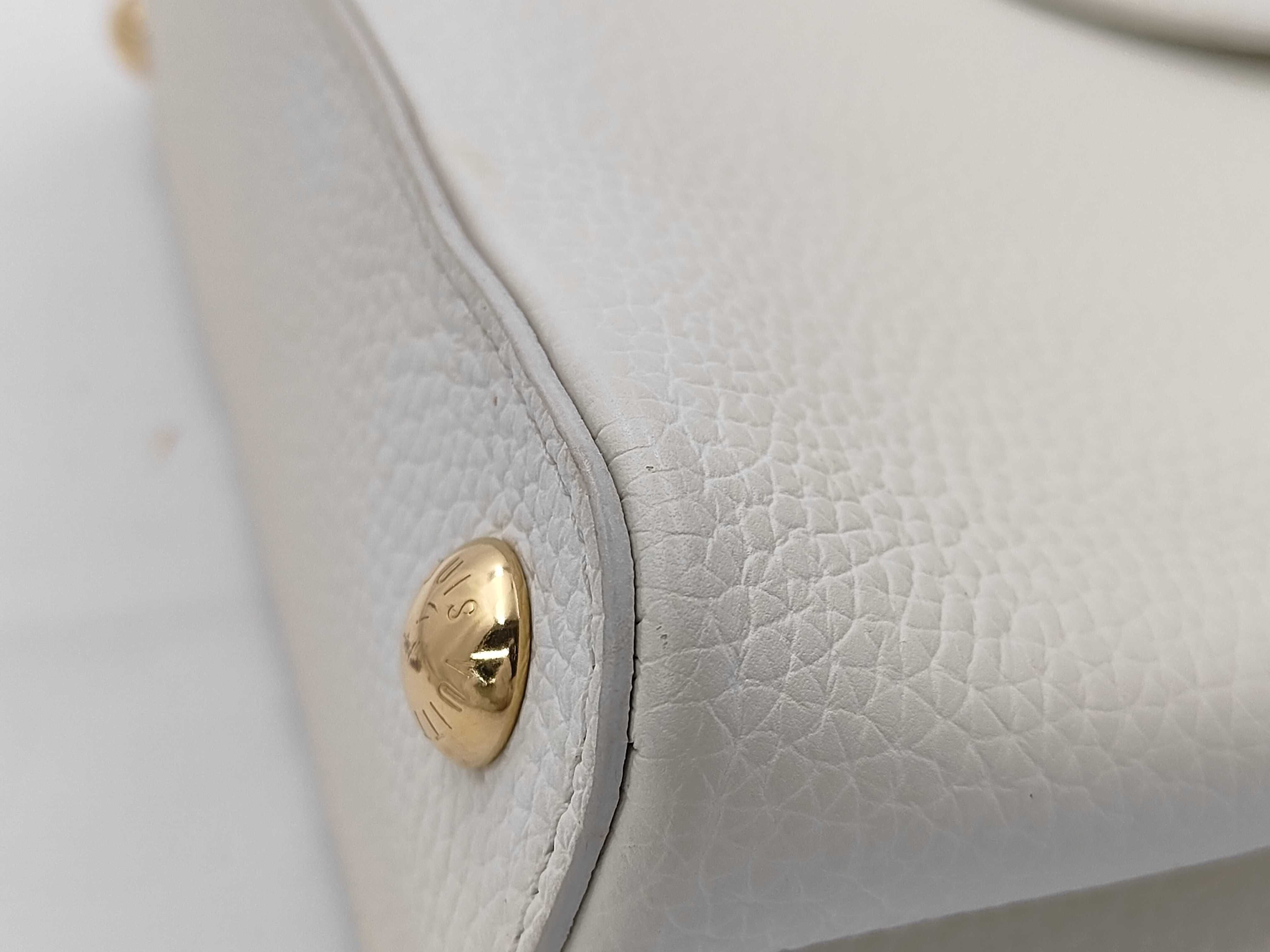 Capucines BB Quartz Taurillon Leather Handbag M24545 NFC — view 6