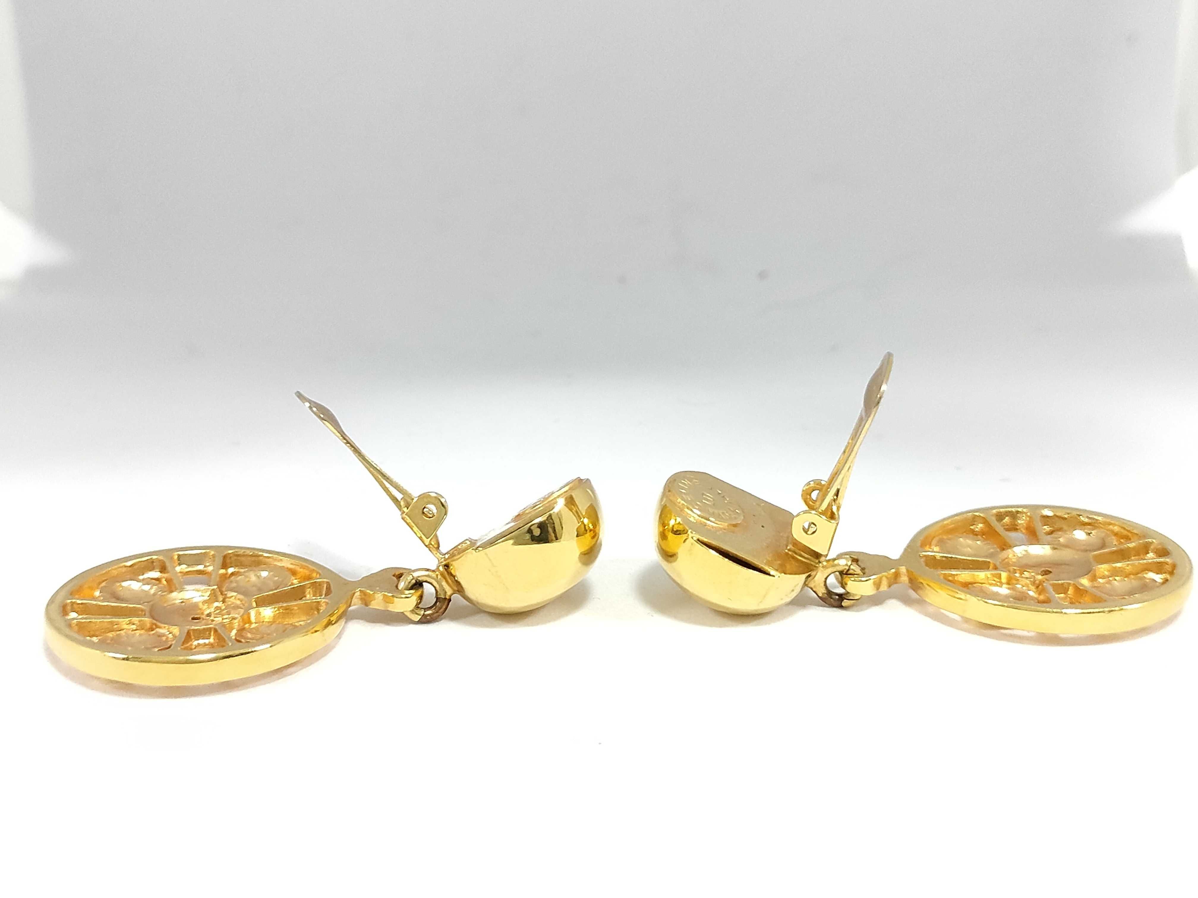 Earrings — view 3