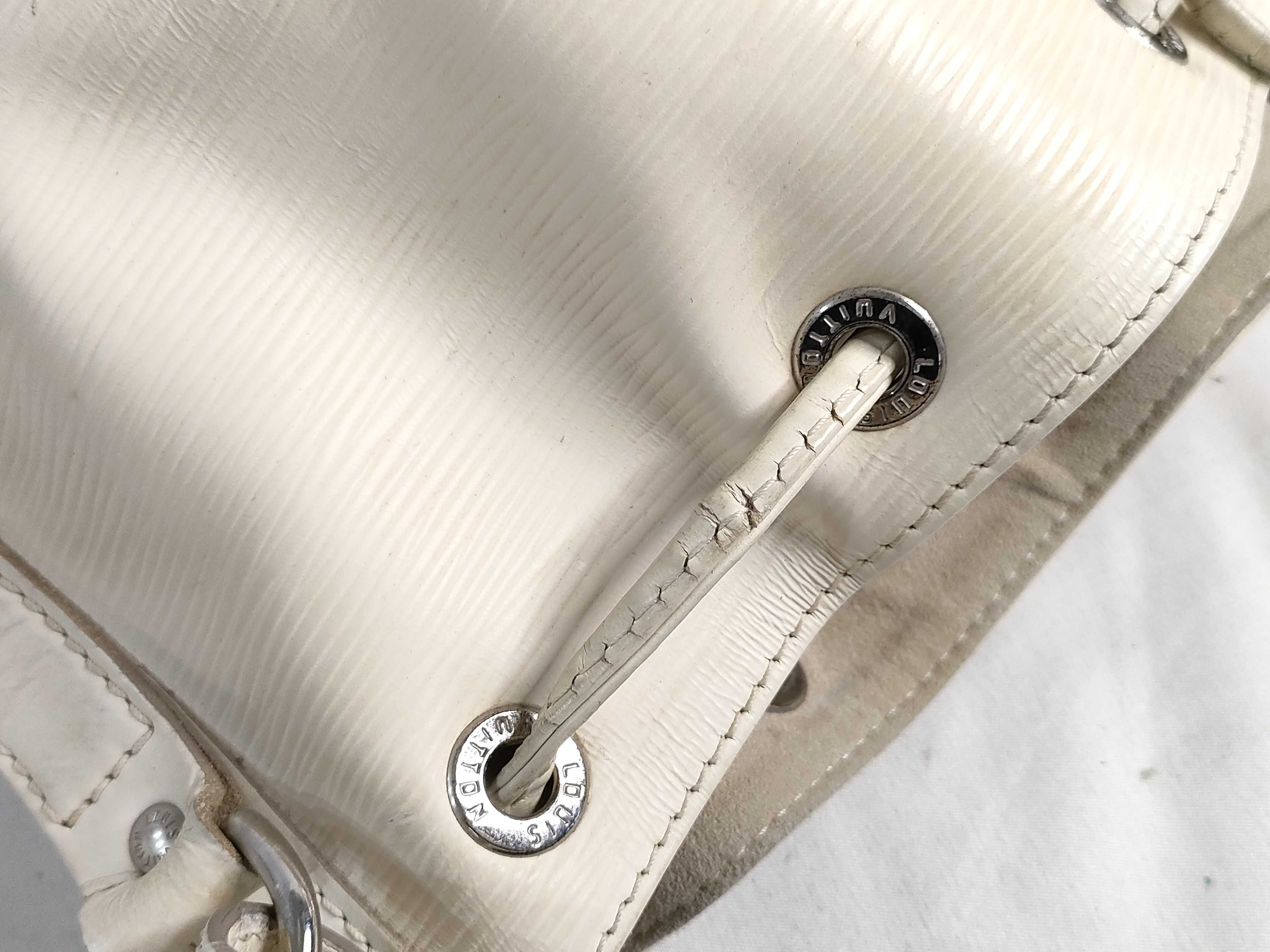 Epi PH- Petit Noe Bucket Bag White Epi Leather Shoulder Bag — view 13