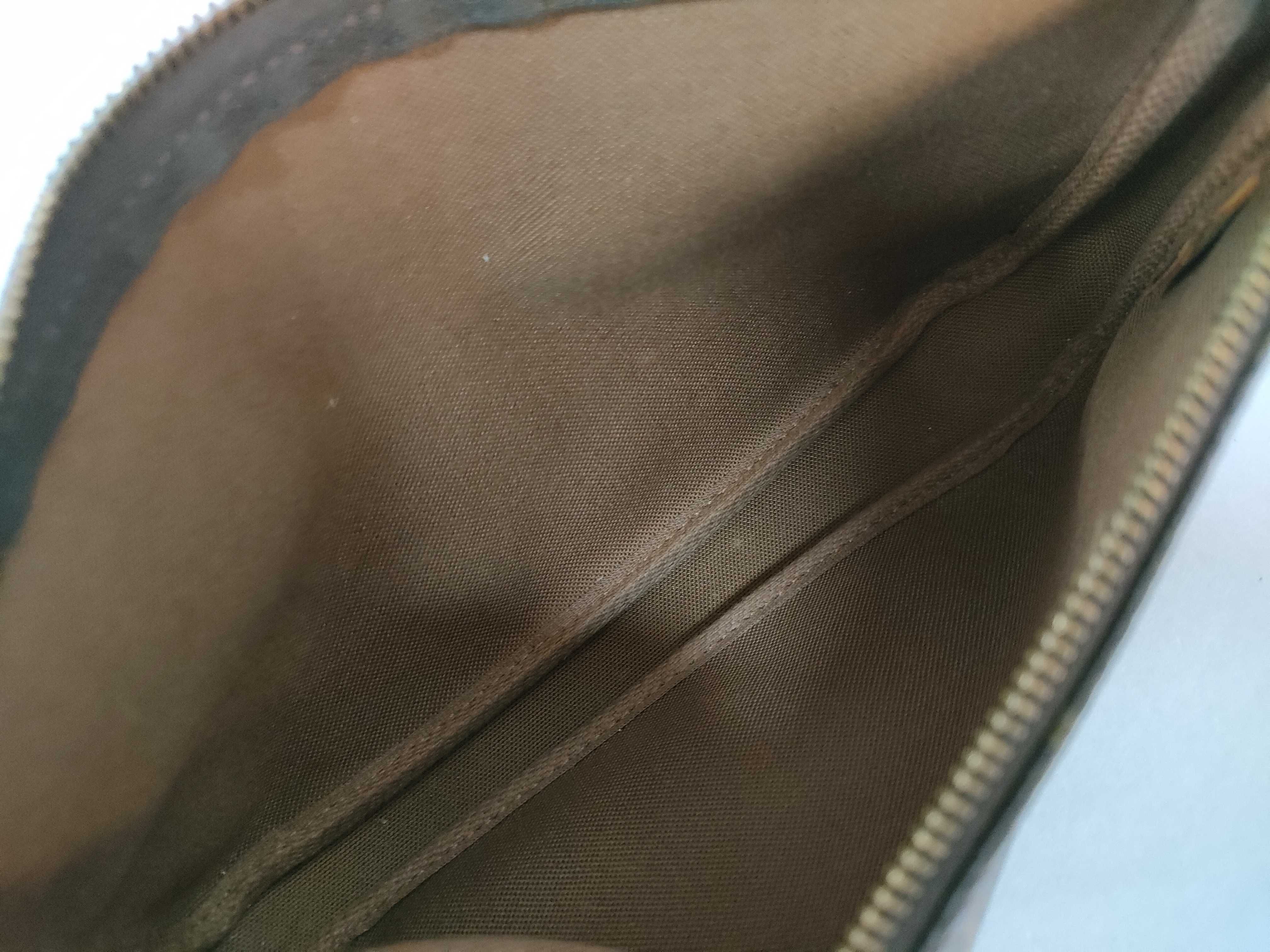 Monogram Pochette Accessoires M51980 Pouch — view 9