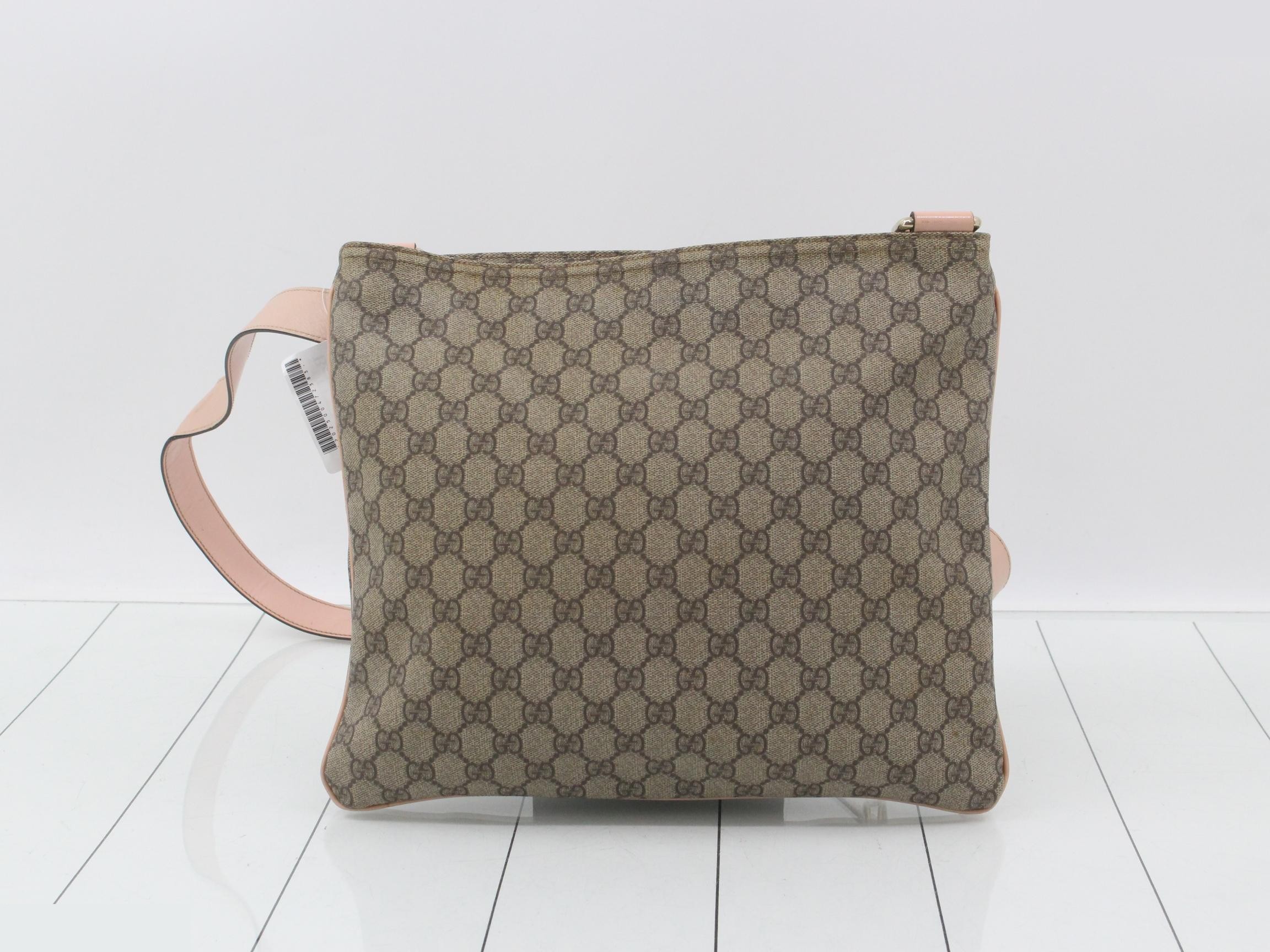 GG Supreme Shoulder Bag — view 2