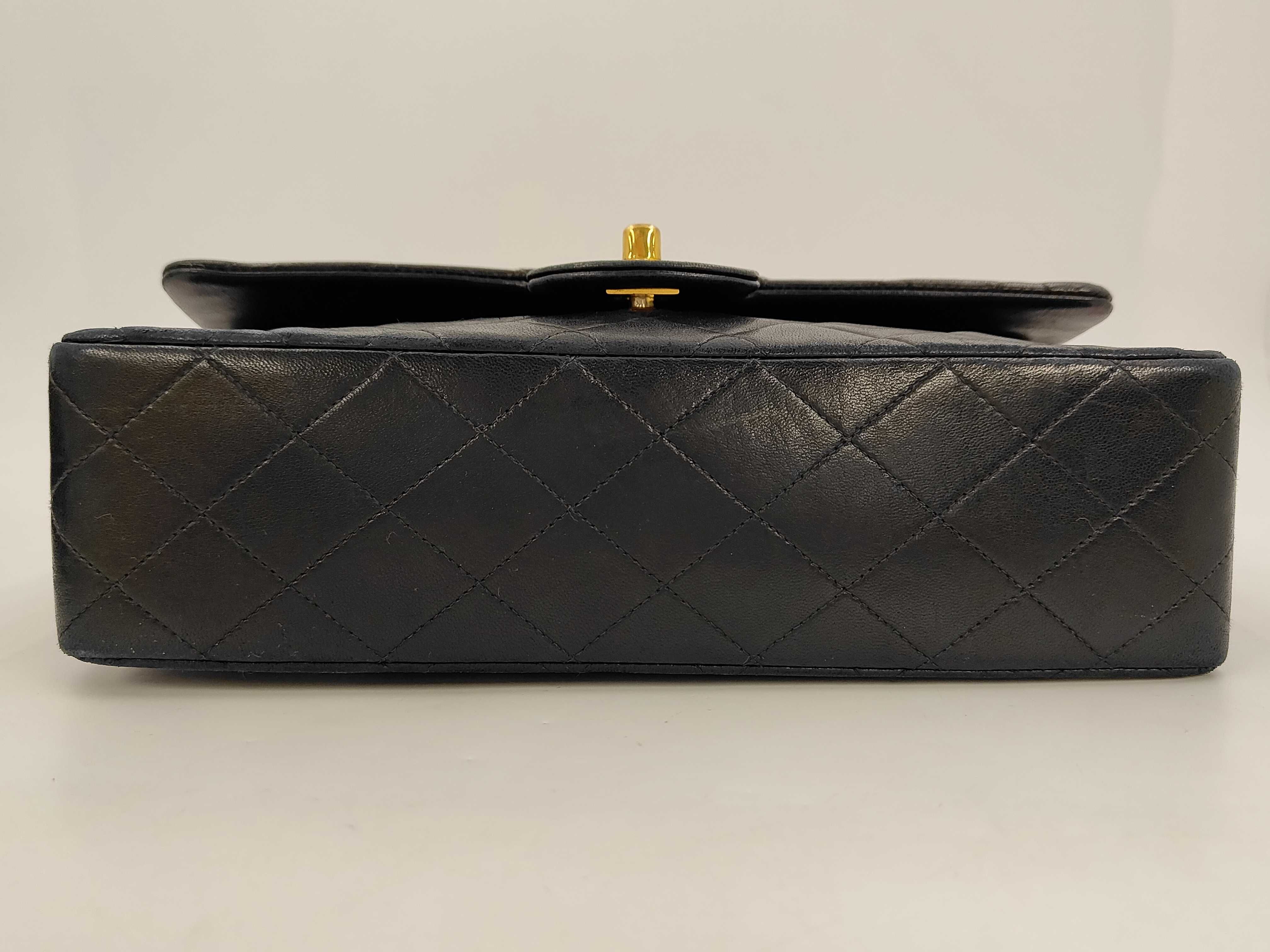 Lambskin Double Flap Chain Shoulder Bag Matelassé 25 Shoulder Bag — view 3