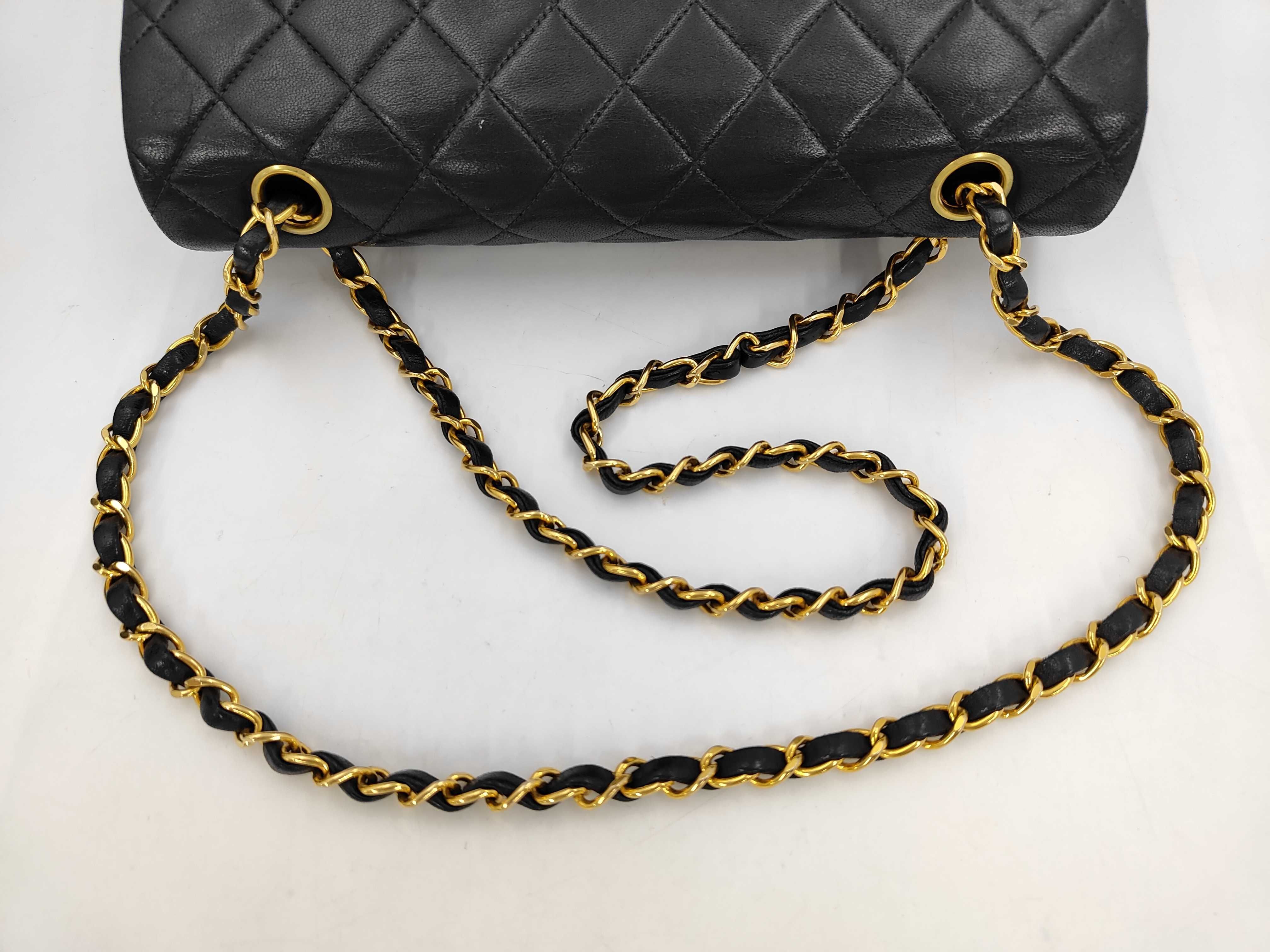 Lambskin Double Flap Chain Shoulder Bag Matelassé 25 Shoulder Bag — view 5