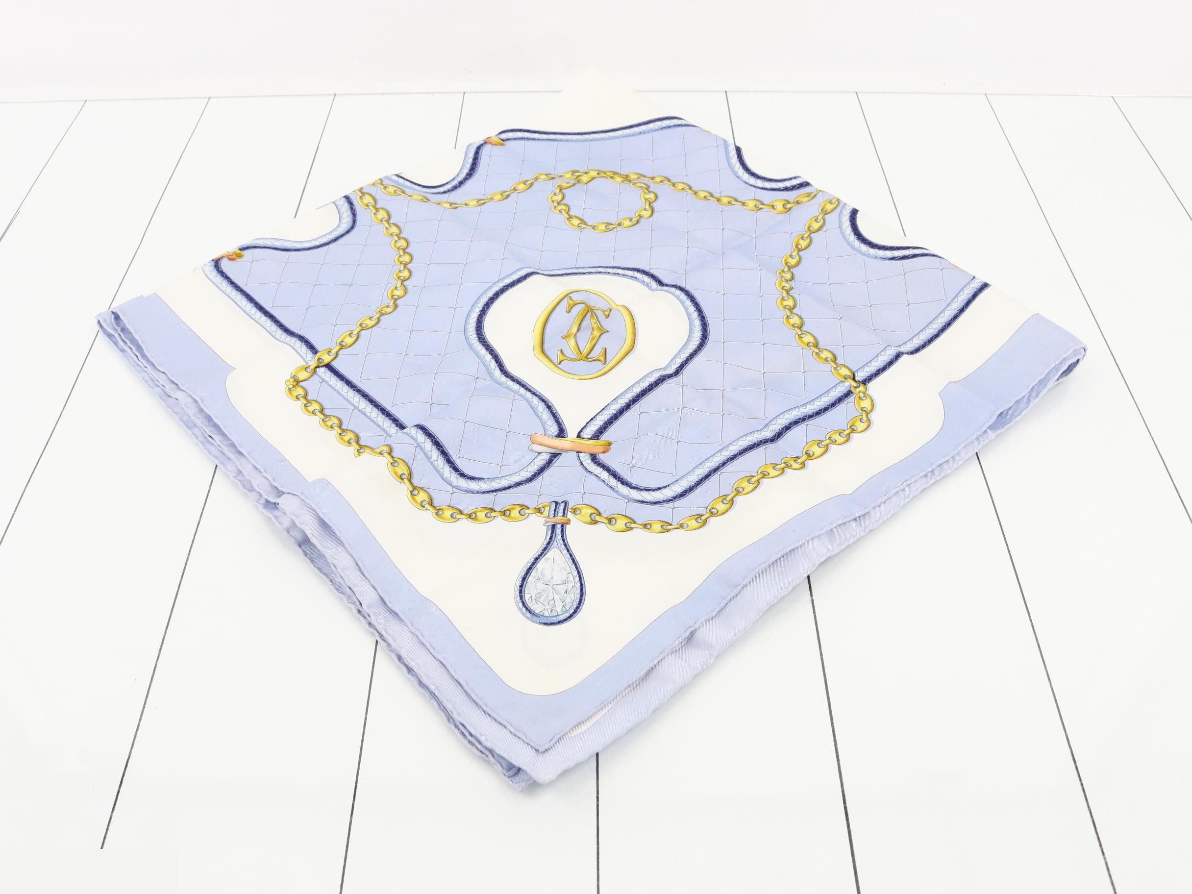 Other lines: Small items, accessories, scarves — view 2