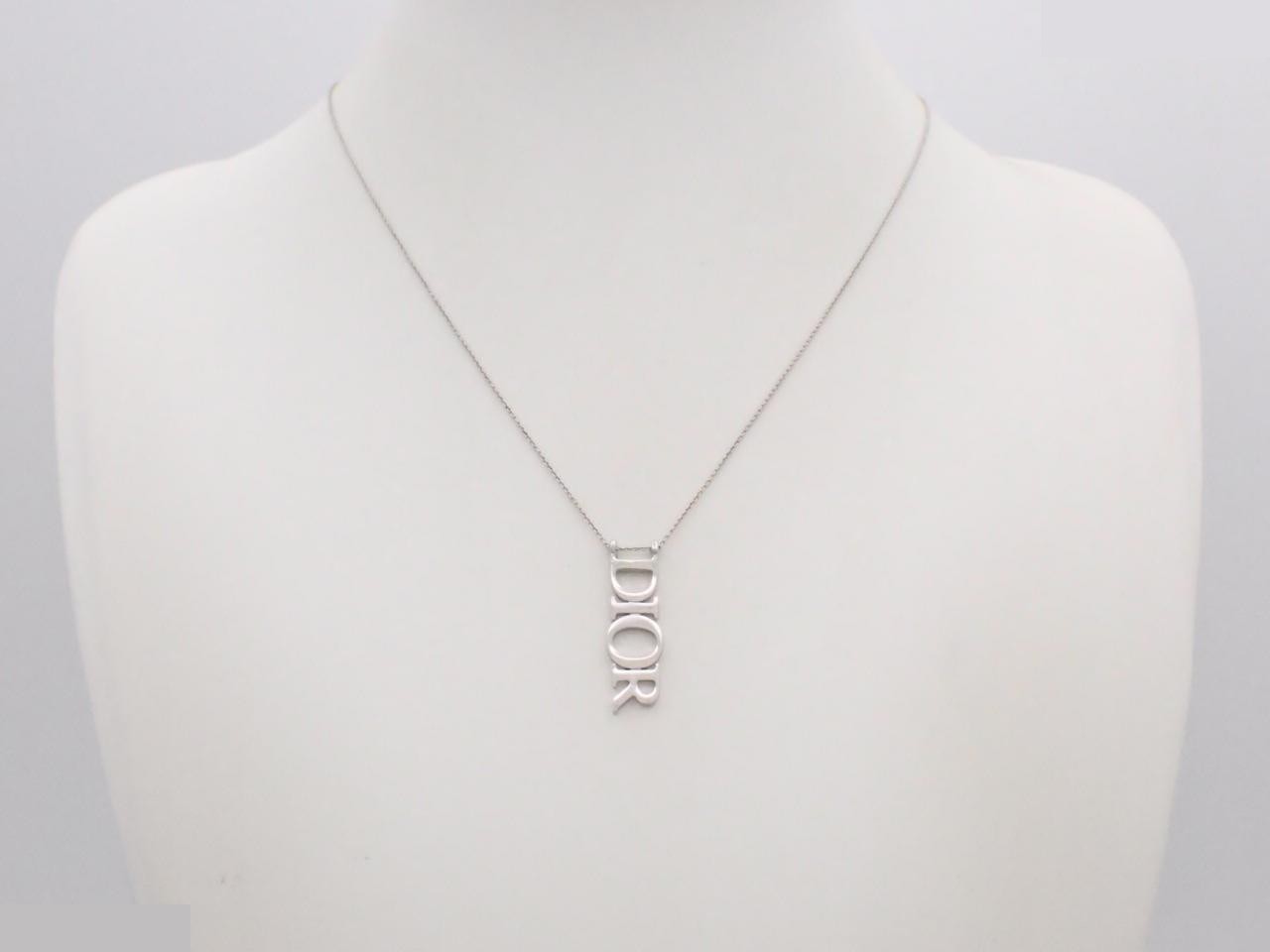 logo necklace, chain approximately 48cm — view 3
