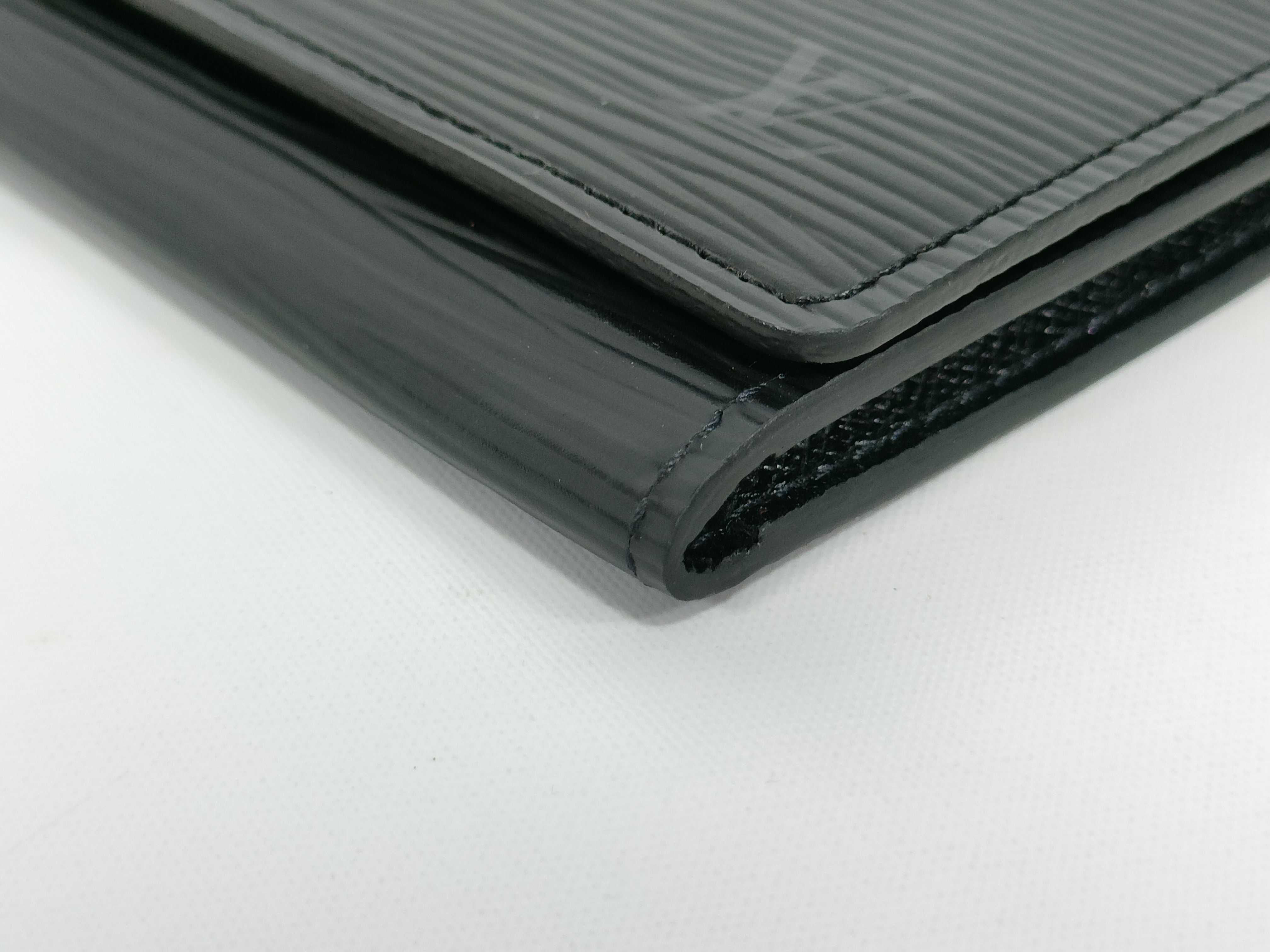 Epi Enveloppe Carte de Visite Noir Card Case — view 4