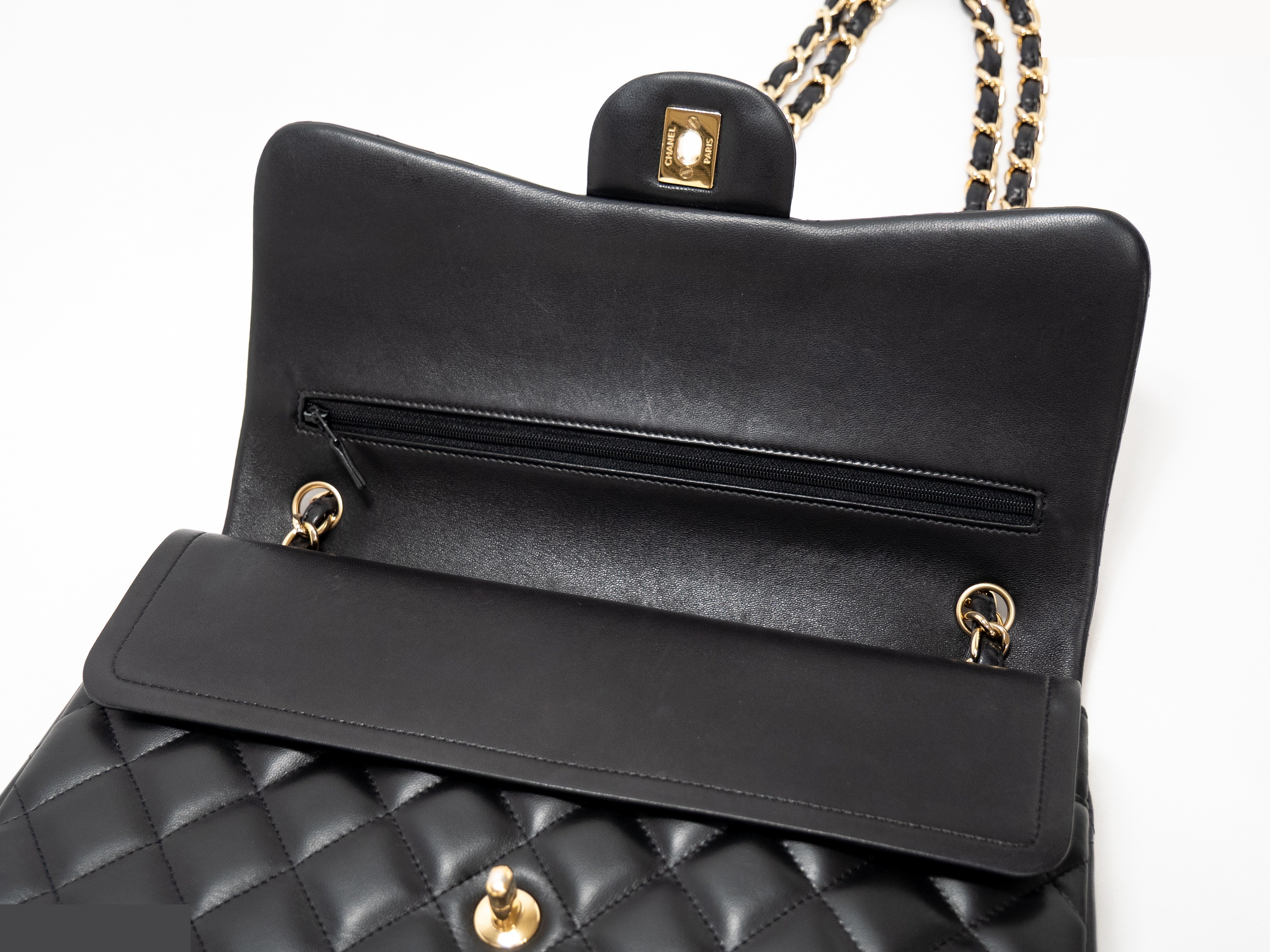Large Matelassé bag, matching seal card, lambskin, black. — view 7