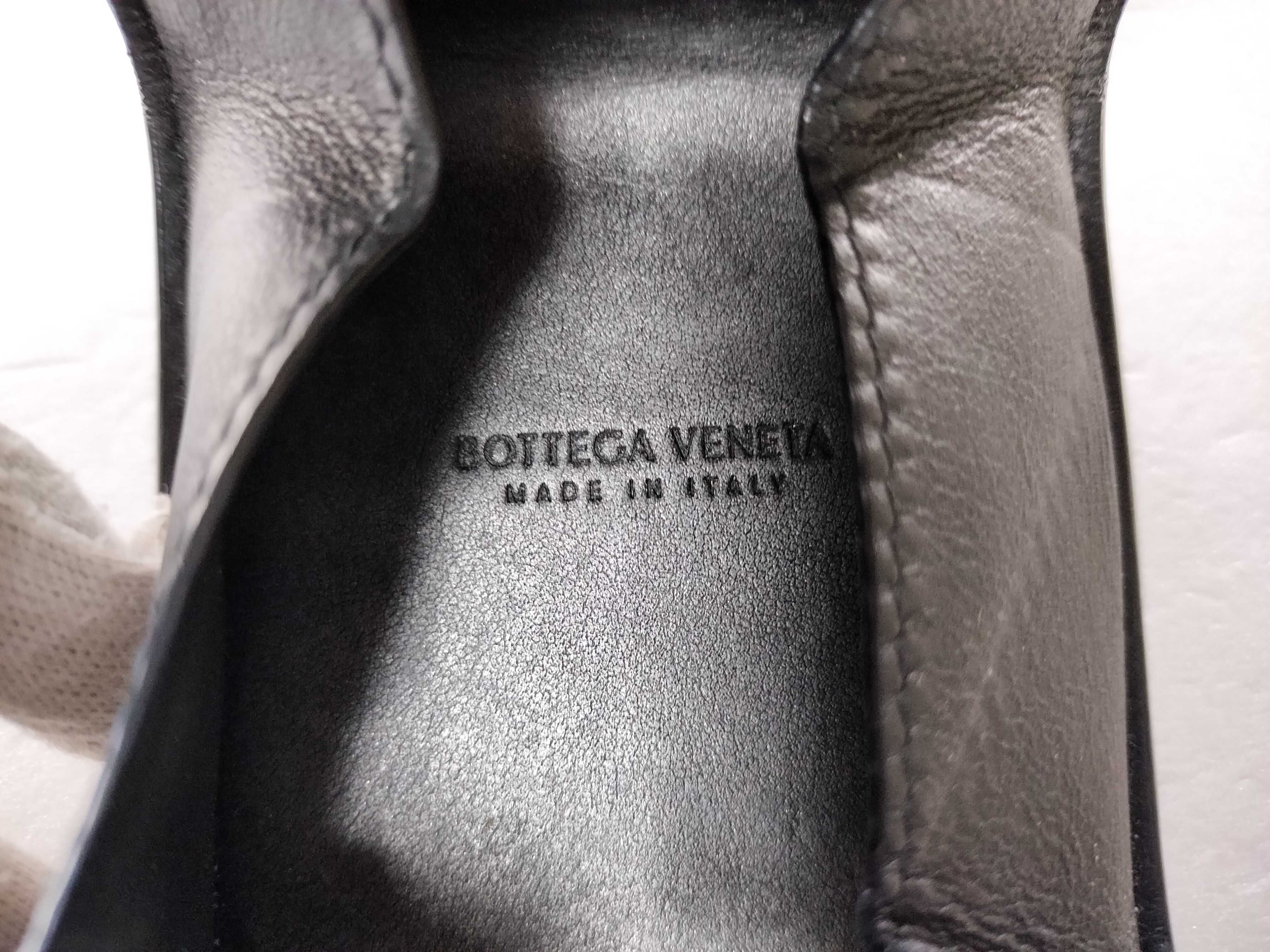 Maxi Intrecciato Coin Purse — view 10
