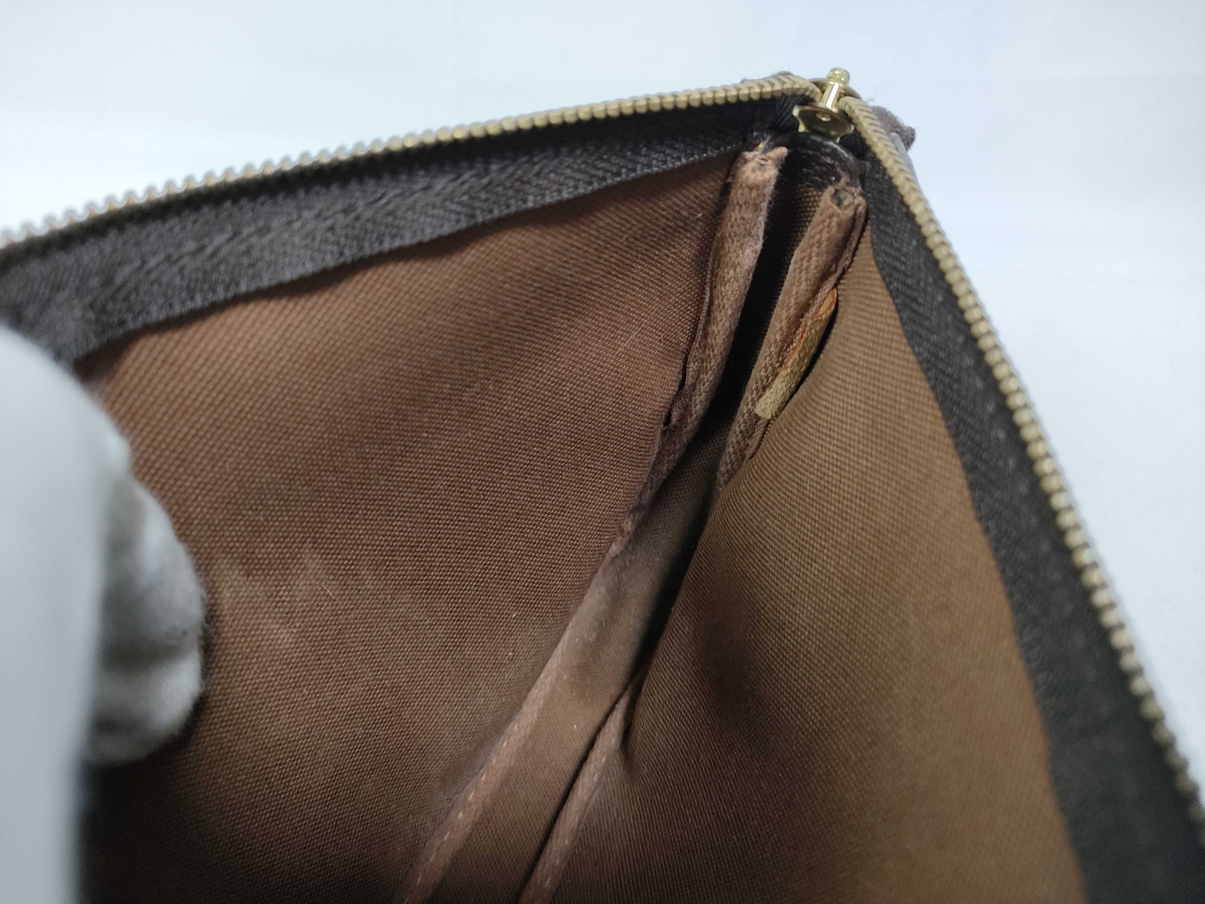 Monogram Louis Vuitton M51980 Pochette Accessoires Monogram VI0010 Pouch — view 14