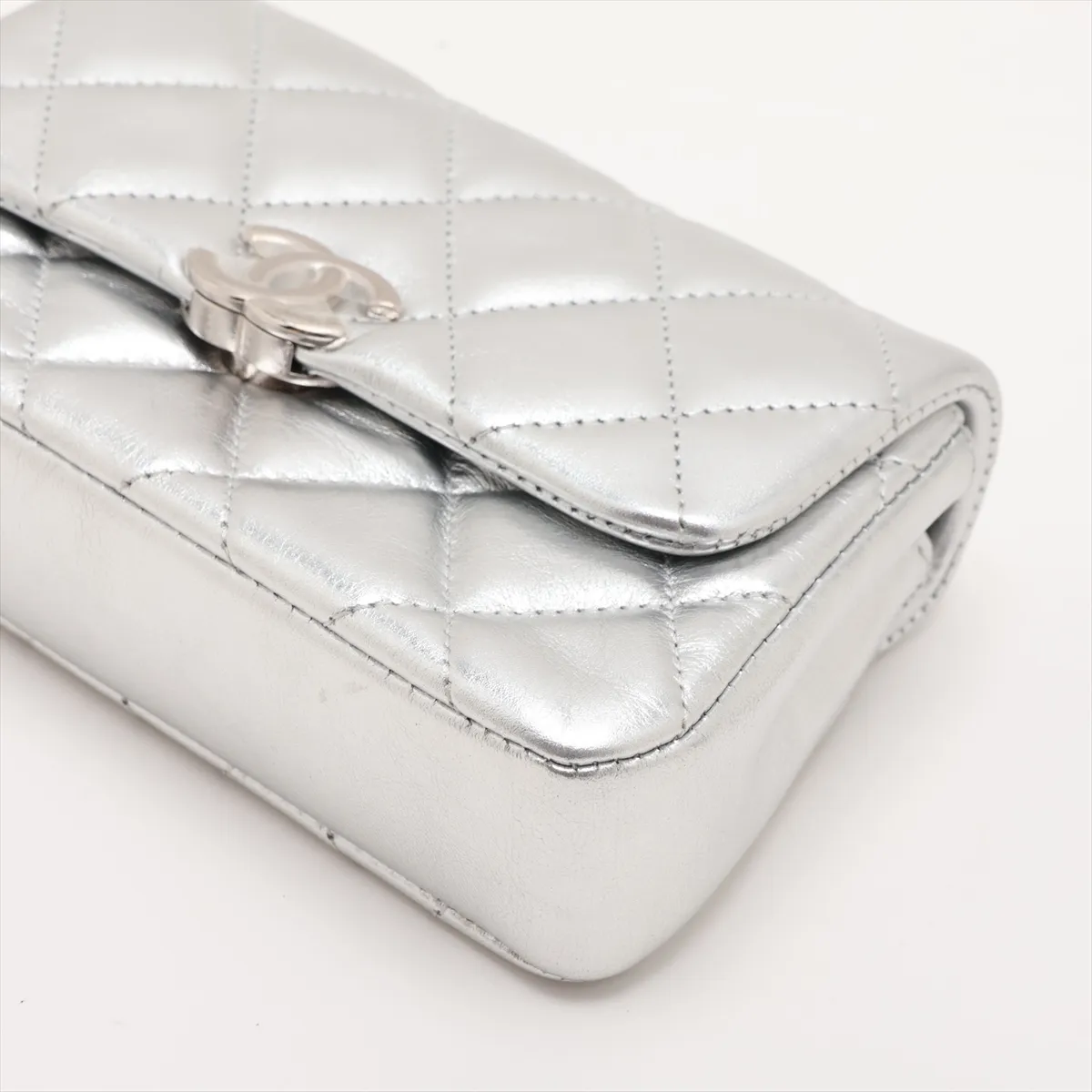 Matelassé Lambskin Chain Shoulder Bag, Silver, Silver Hardware, N56UGHE8, Random Serial Number — view 3