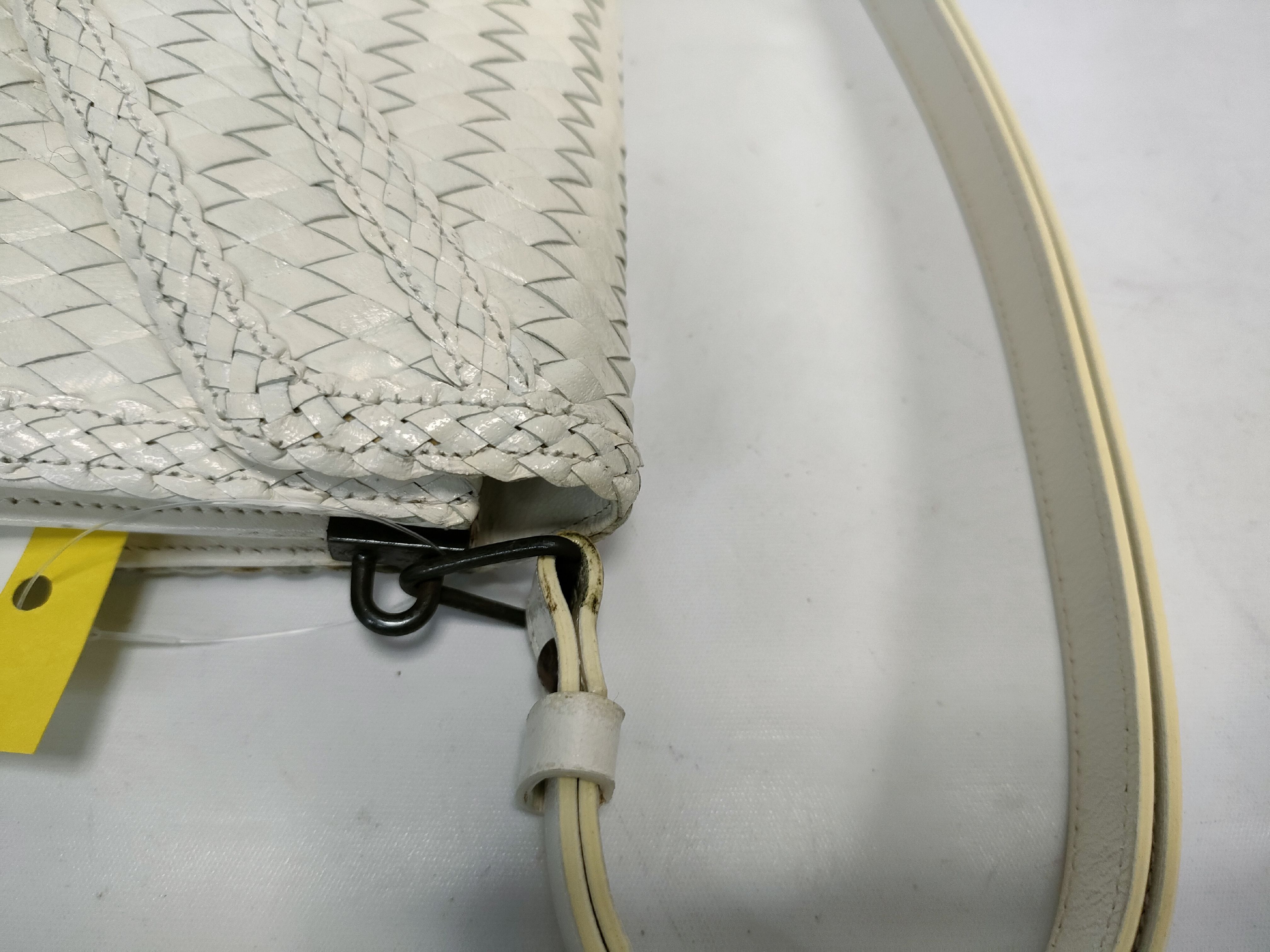 handbag — view 5