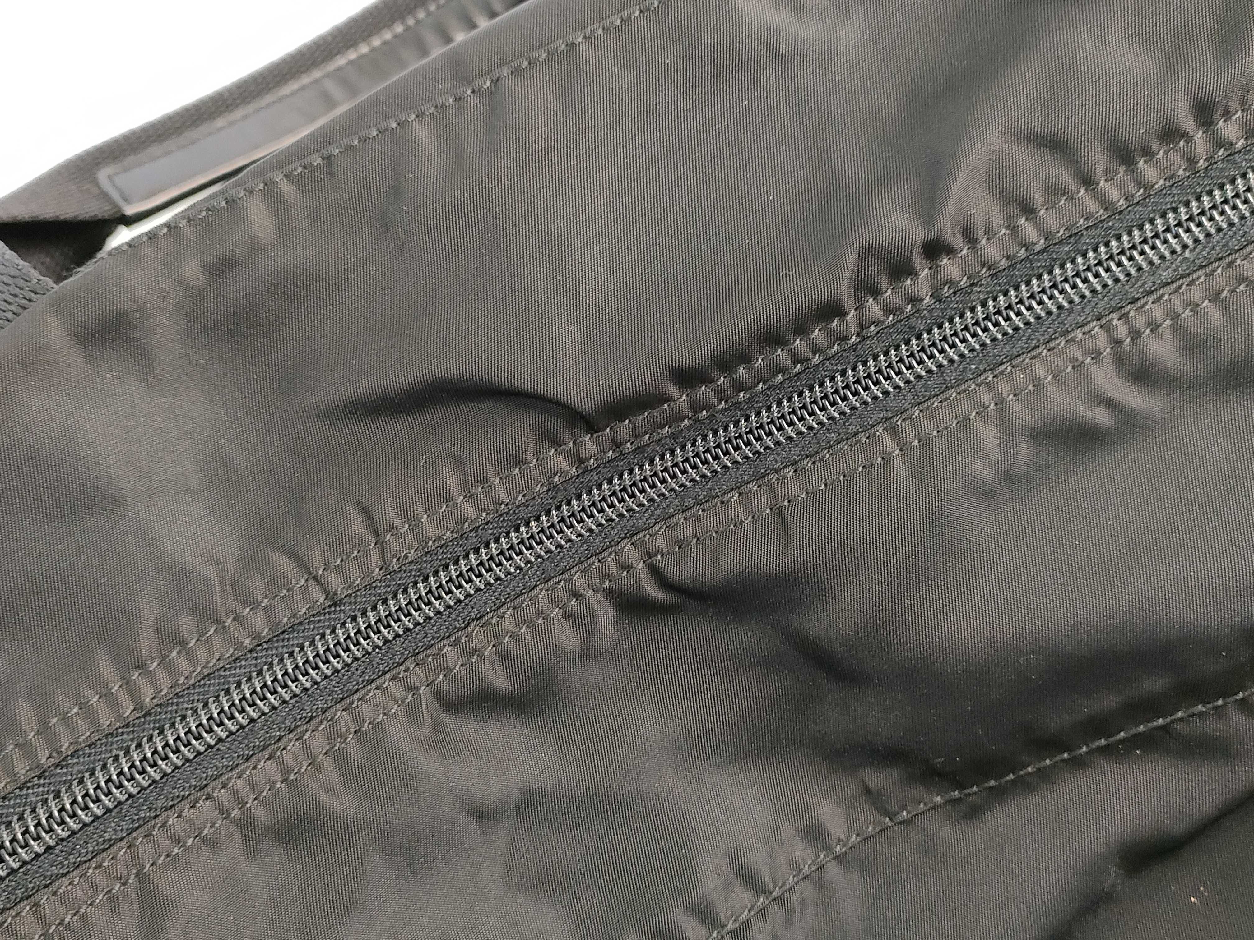 Nylon Prada 2WAY Boston Bag Nylon Black Triangle Logo Plate B4651 Boston Bag — view 9