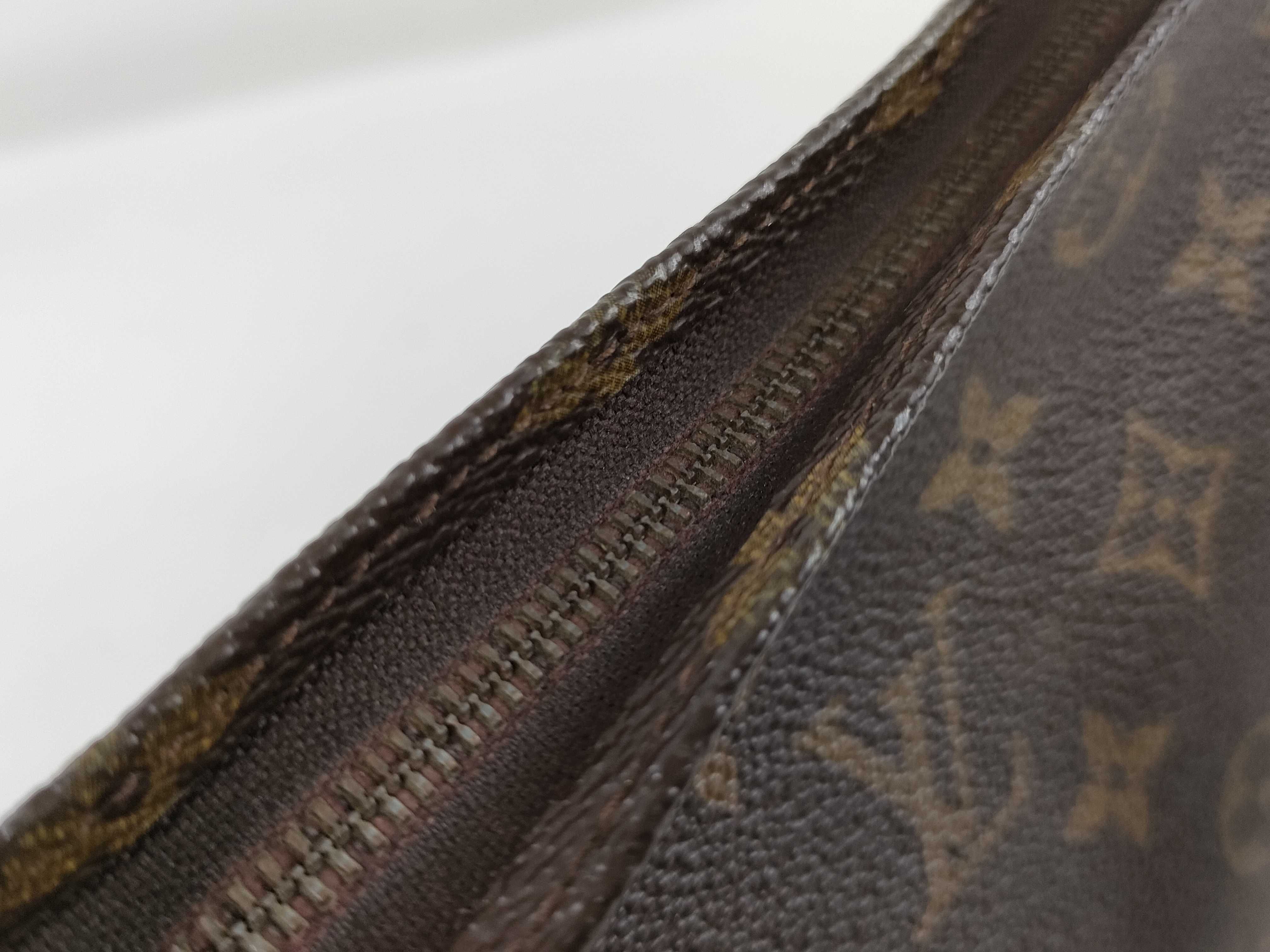 Monogram Pochette Toilette 26 — view 6
