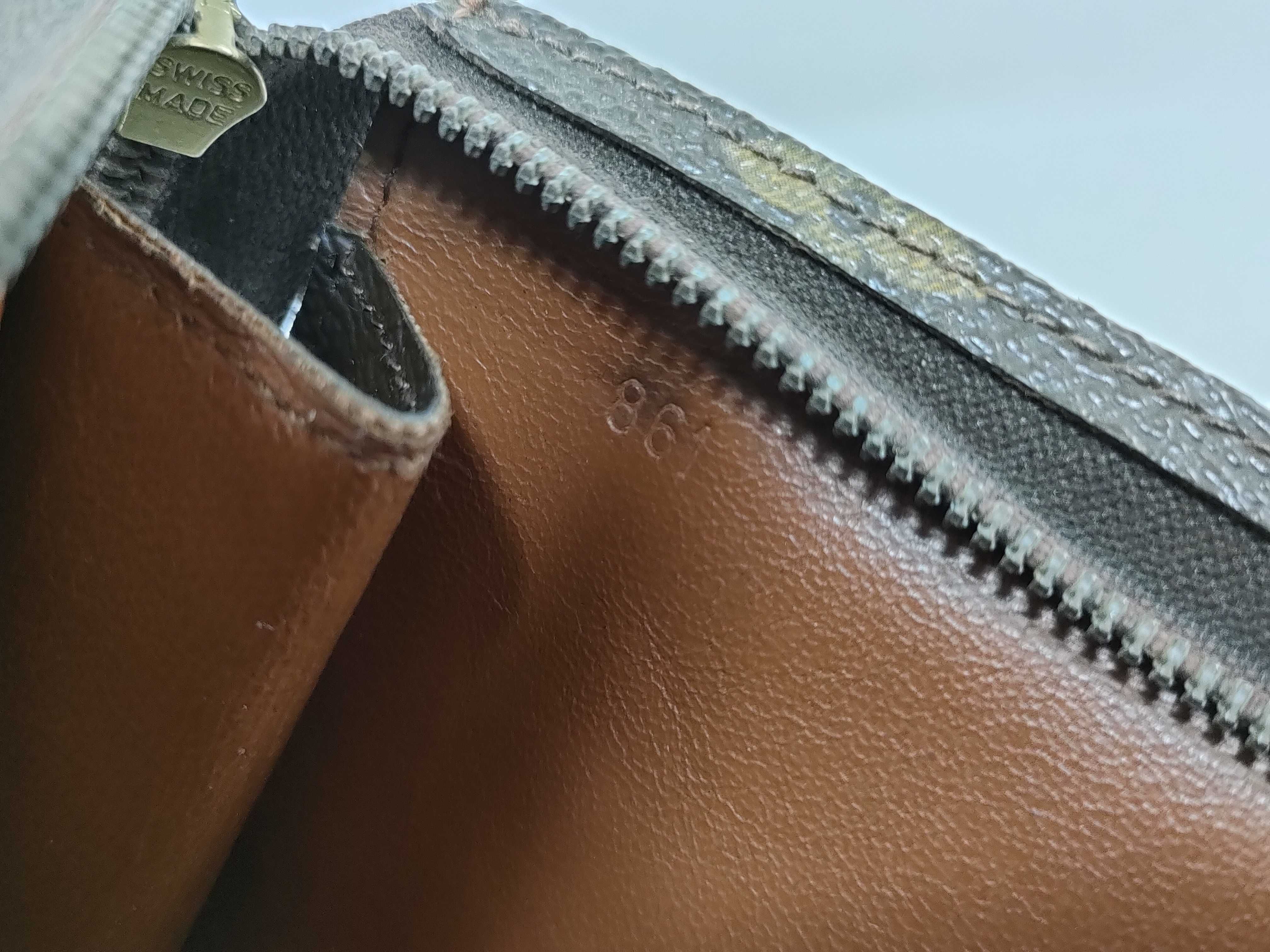 Monogram Pochette Toilette 26 — view 10