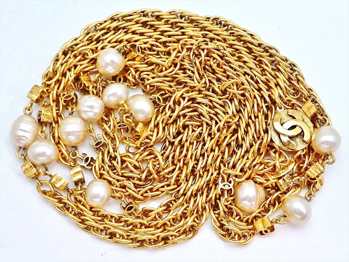 Engraved 1982, Coco Mark, Pearl, Super Long — view 3