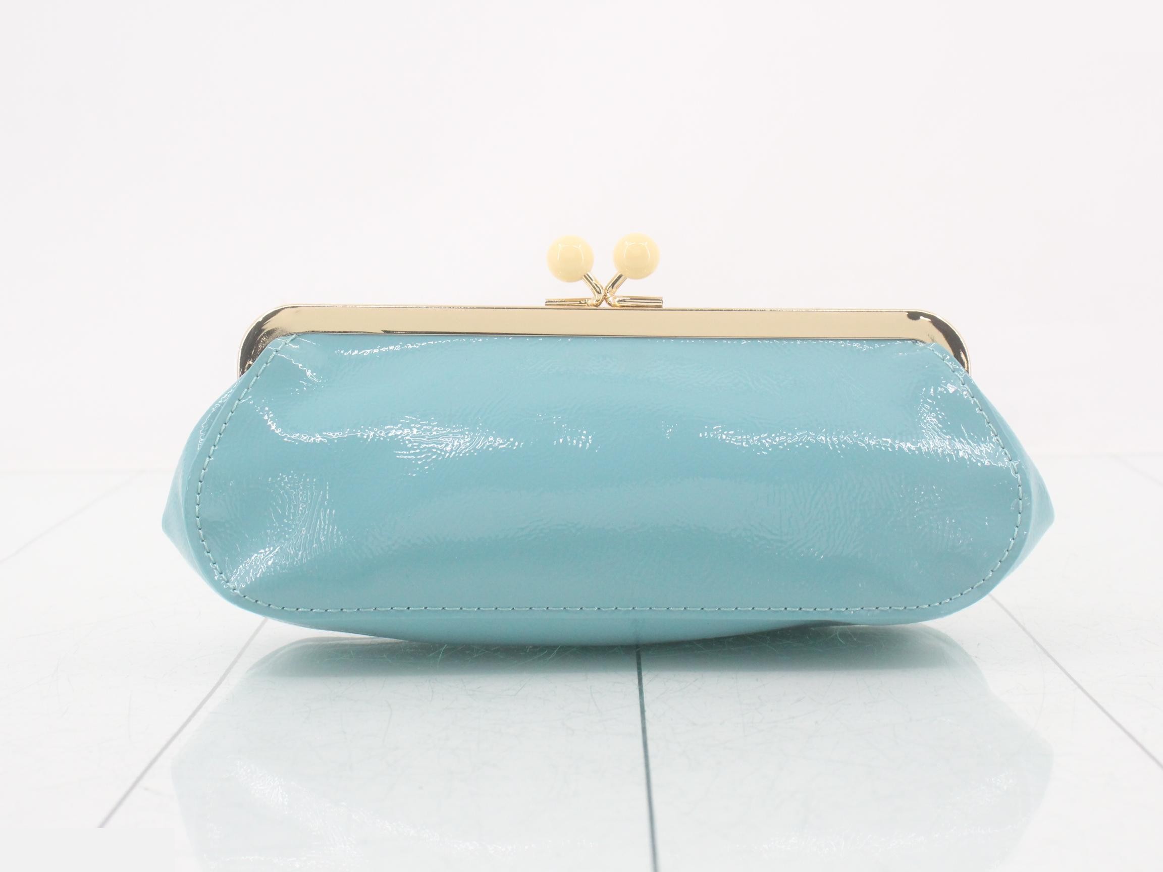 Clasp-closure chain shoulder bag — view 2