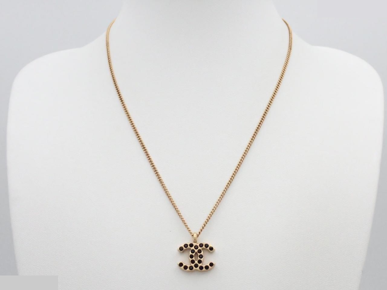 Icon Series (Precious Metals) Necklace/Pendant 01A — view 3
