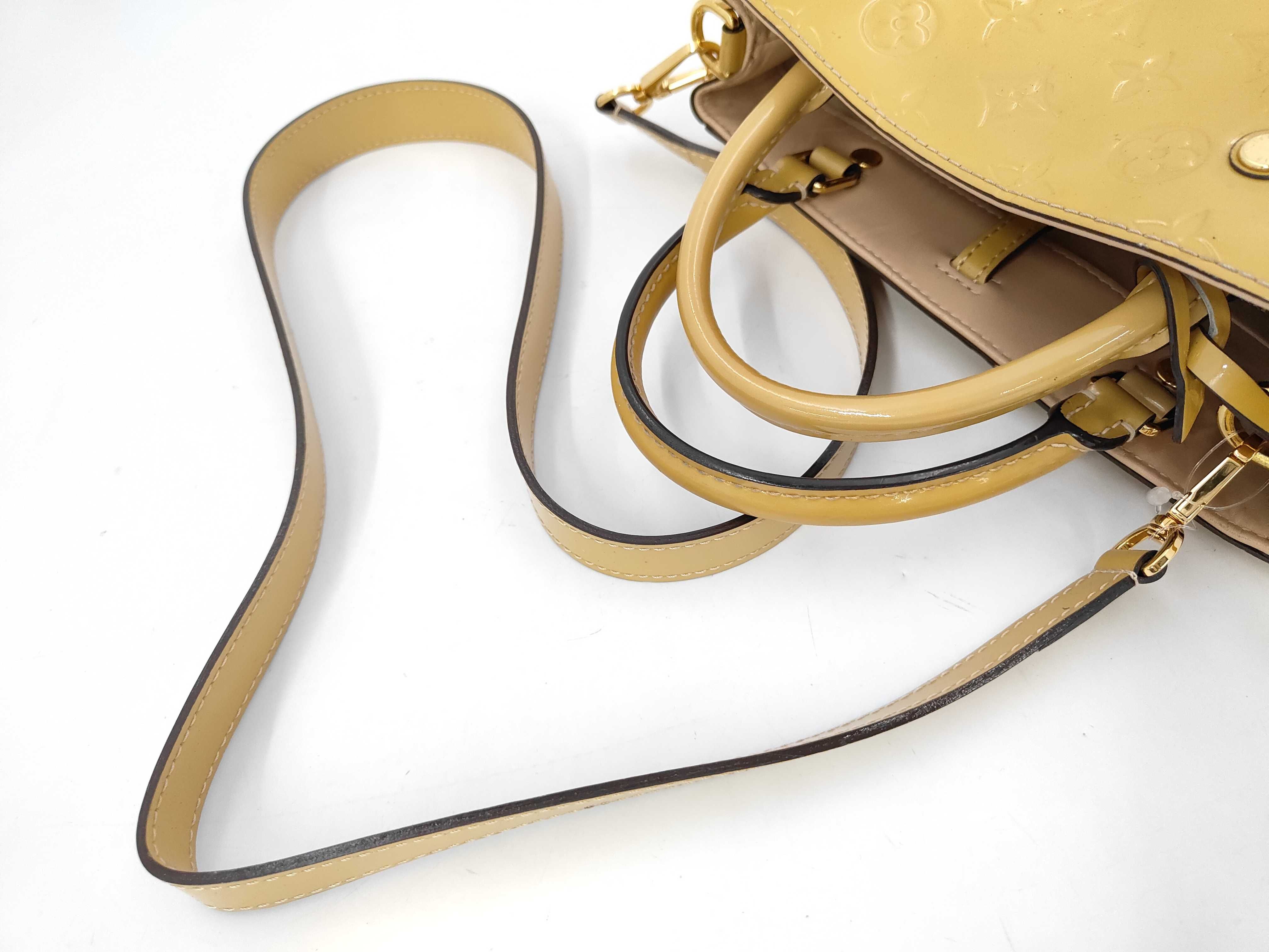 Vernis Montaigne BB Vernis Handbag — view 5