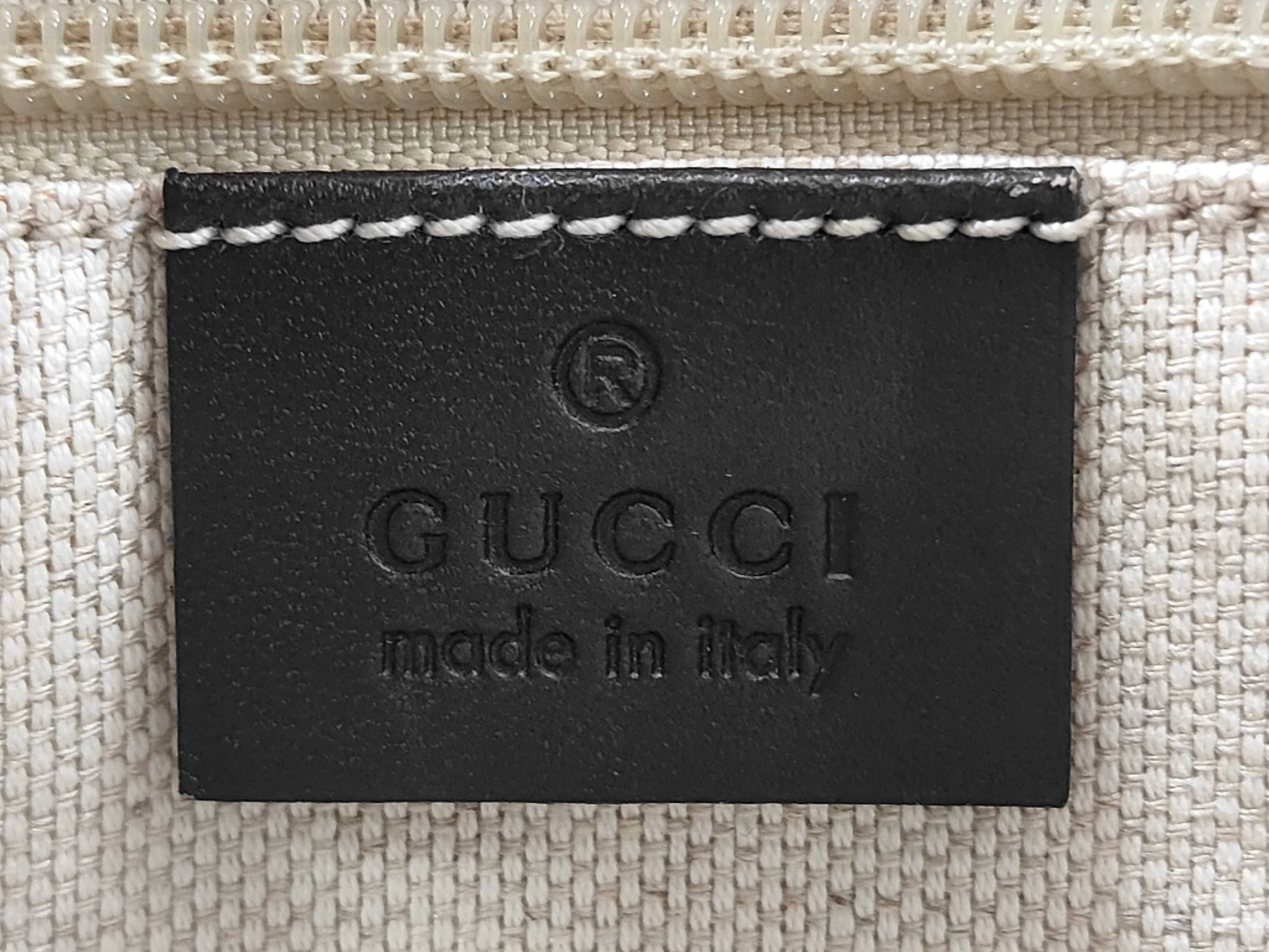 GG Supreme Tote Bag — view 14