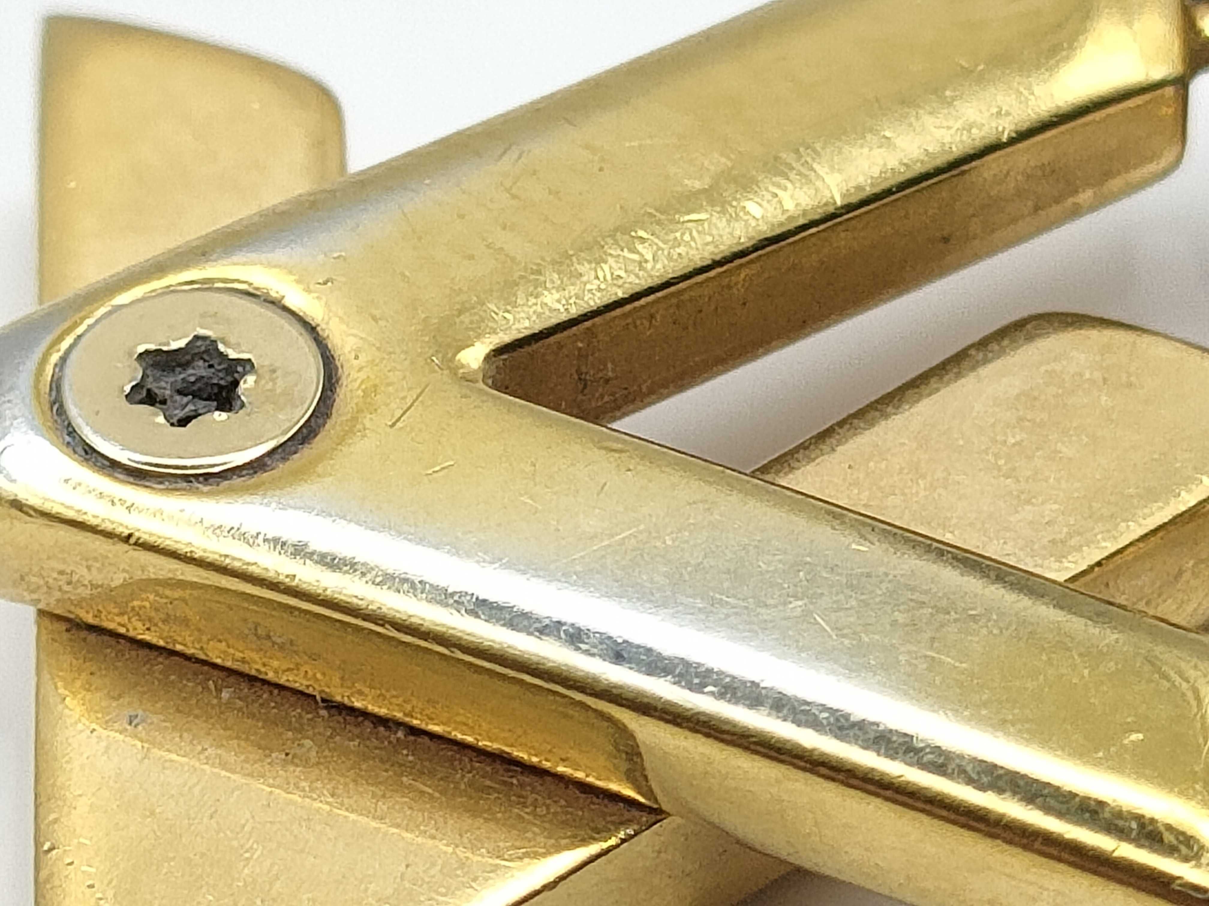 LV Twist M01729 Gold Color GO-14 Necklace — view 9