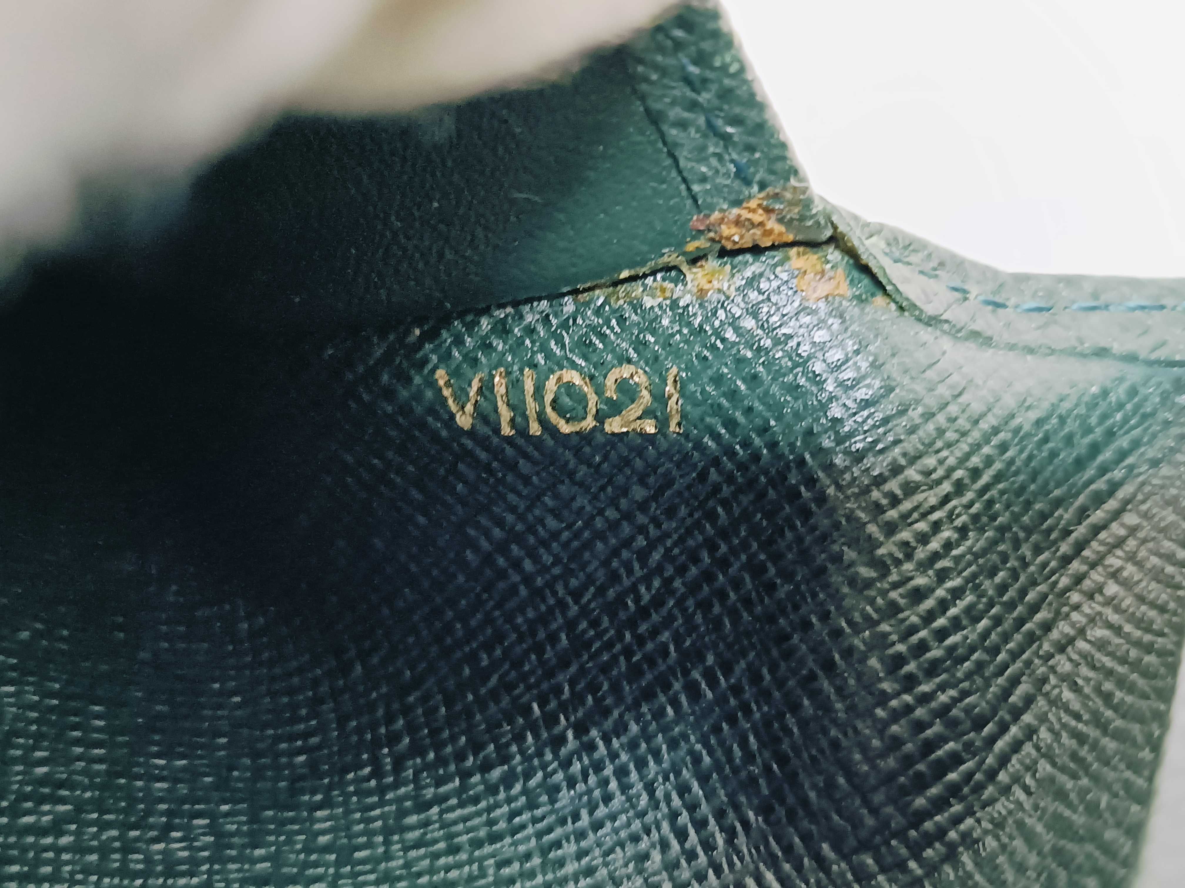 Taiga Bi-fold Wallet — view 14