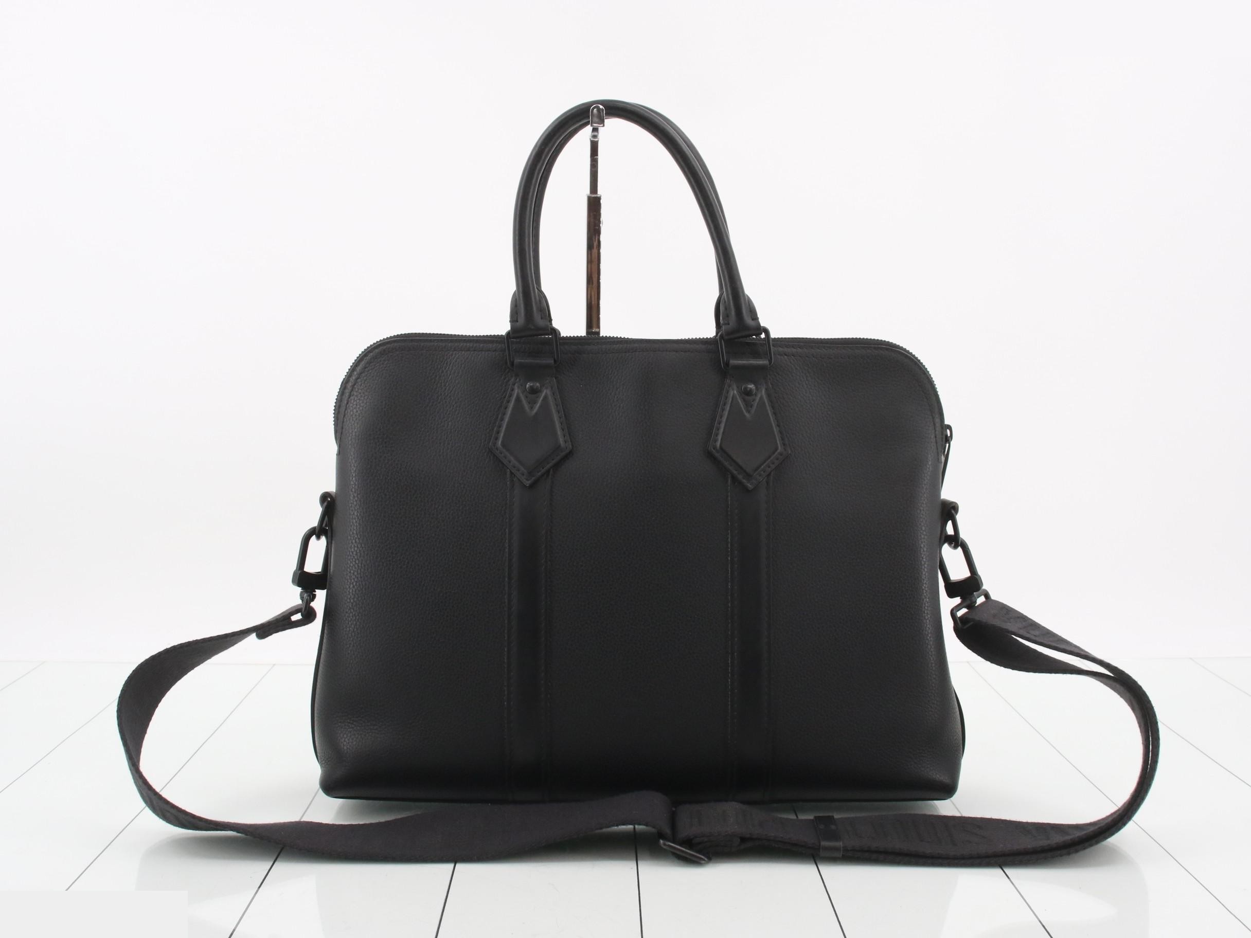 M59159 Aerogram Takeoff Briefcase, Grain Calf Leather — view 2