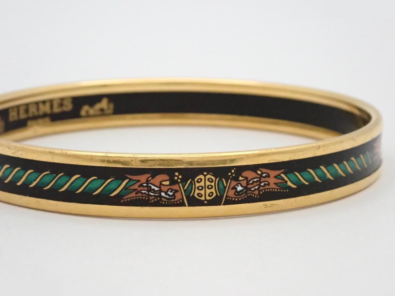 Enamel bangle, wrist circumference approximately 21 cm — view 3