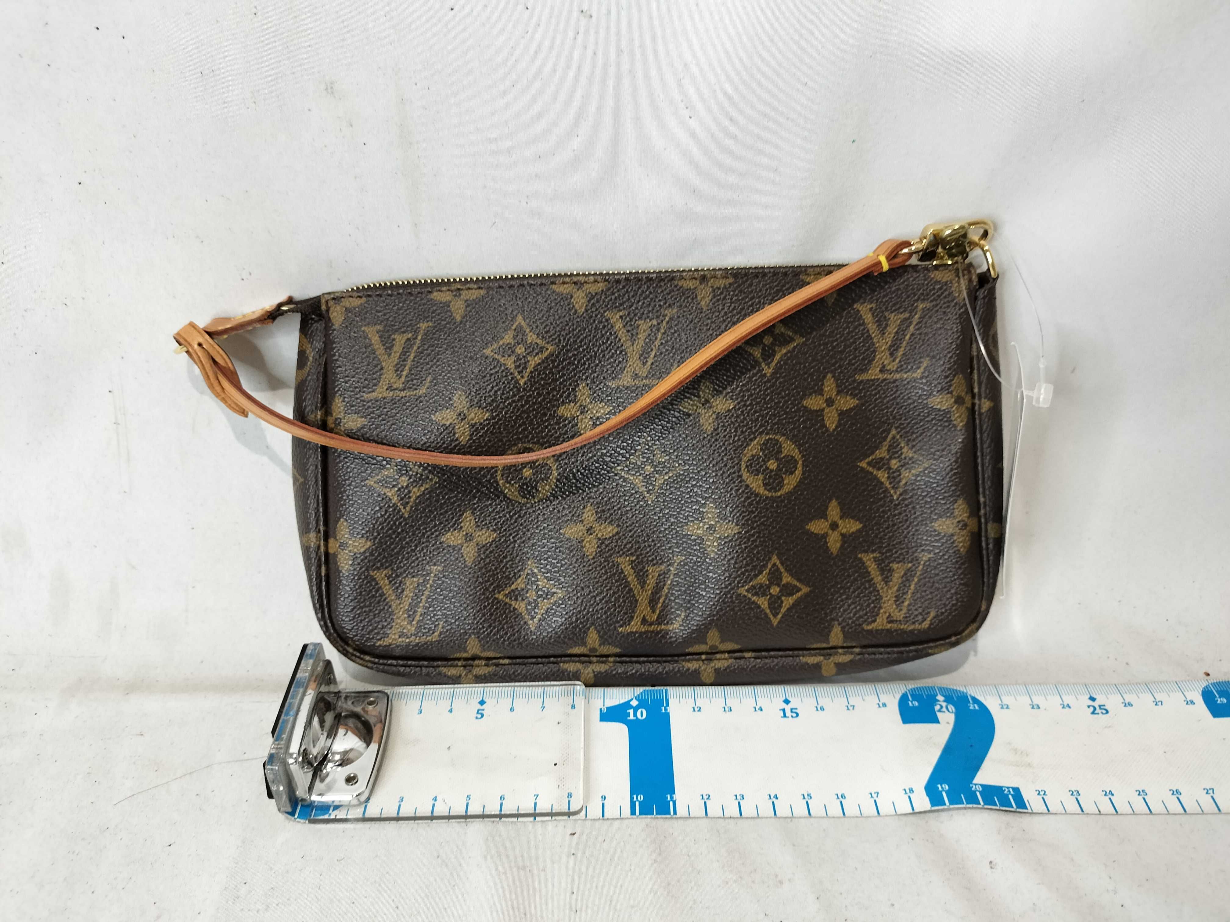 Monogram M40712 Pochette Accessoires — view 2